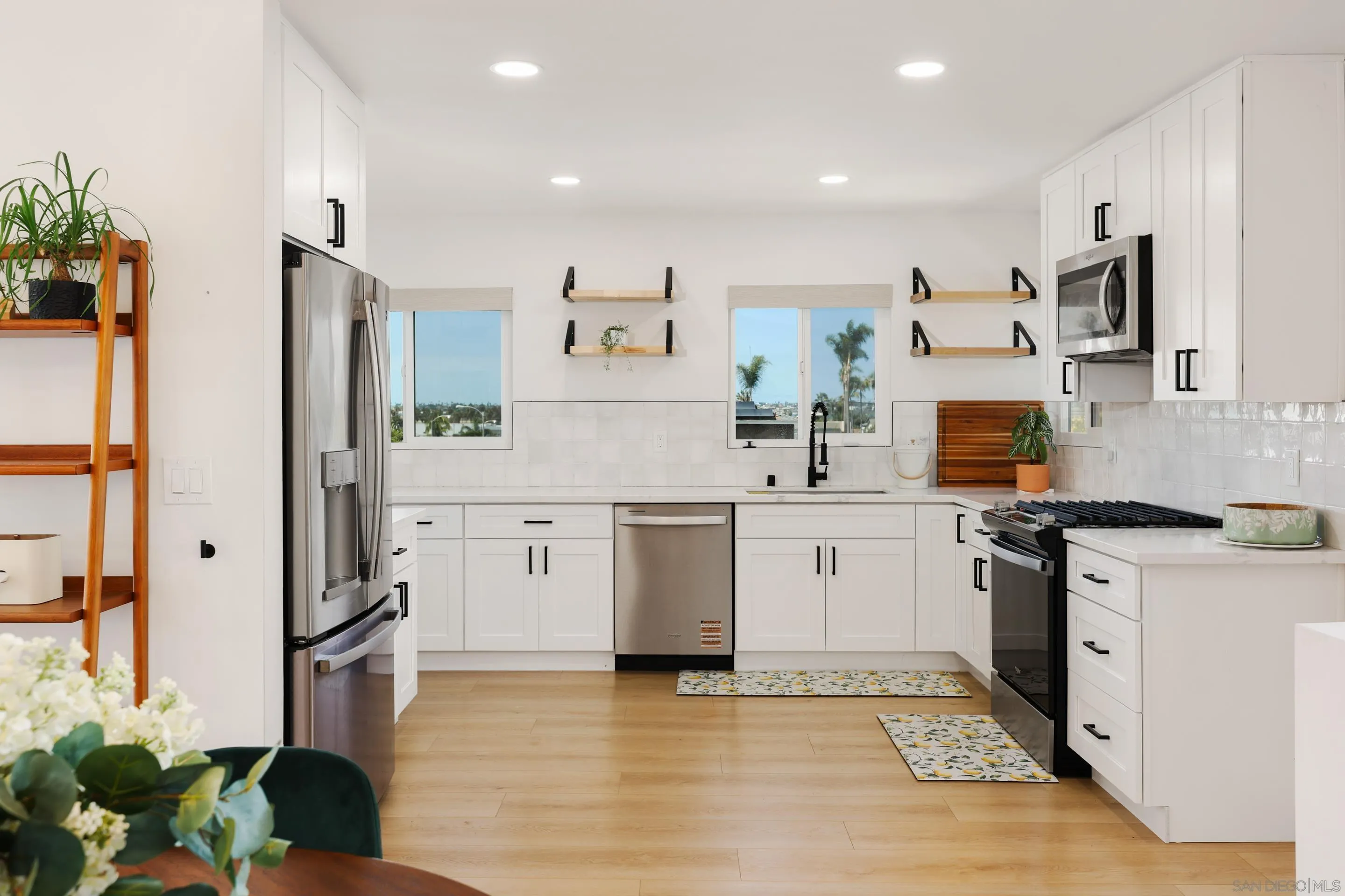 https://cdn.realtyfeed.com/cdn/127/260023278/6138578e7ddaa68fa8e1c1cddd8f7b92.webp