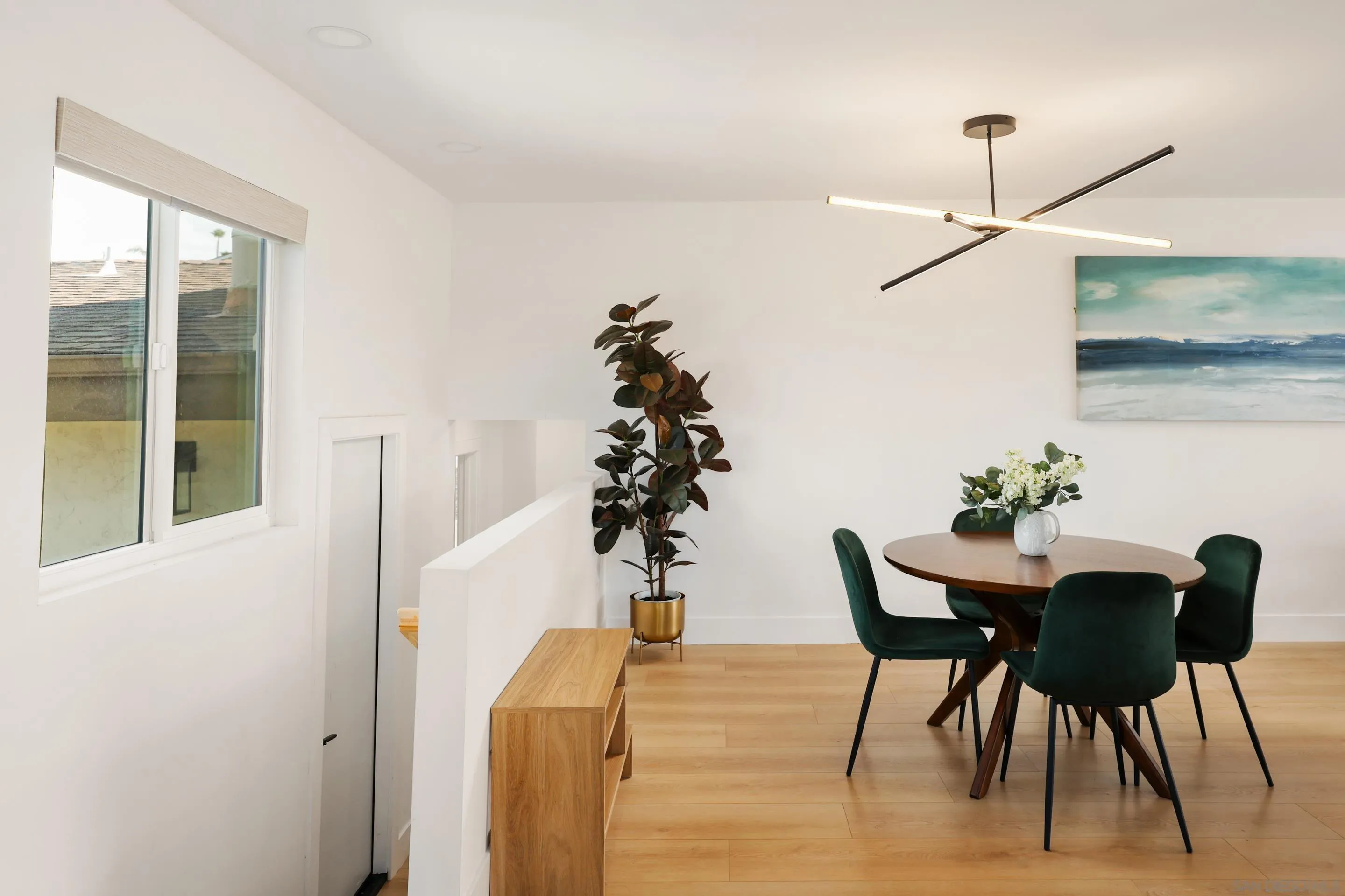 https://cdn.realtyfeed.com/cdn/127/260023278/6402bee2b963b650fc6b855fc65cf343.webp