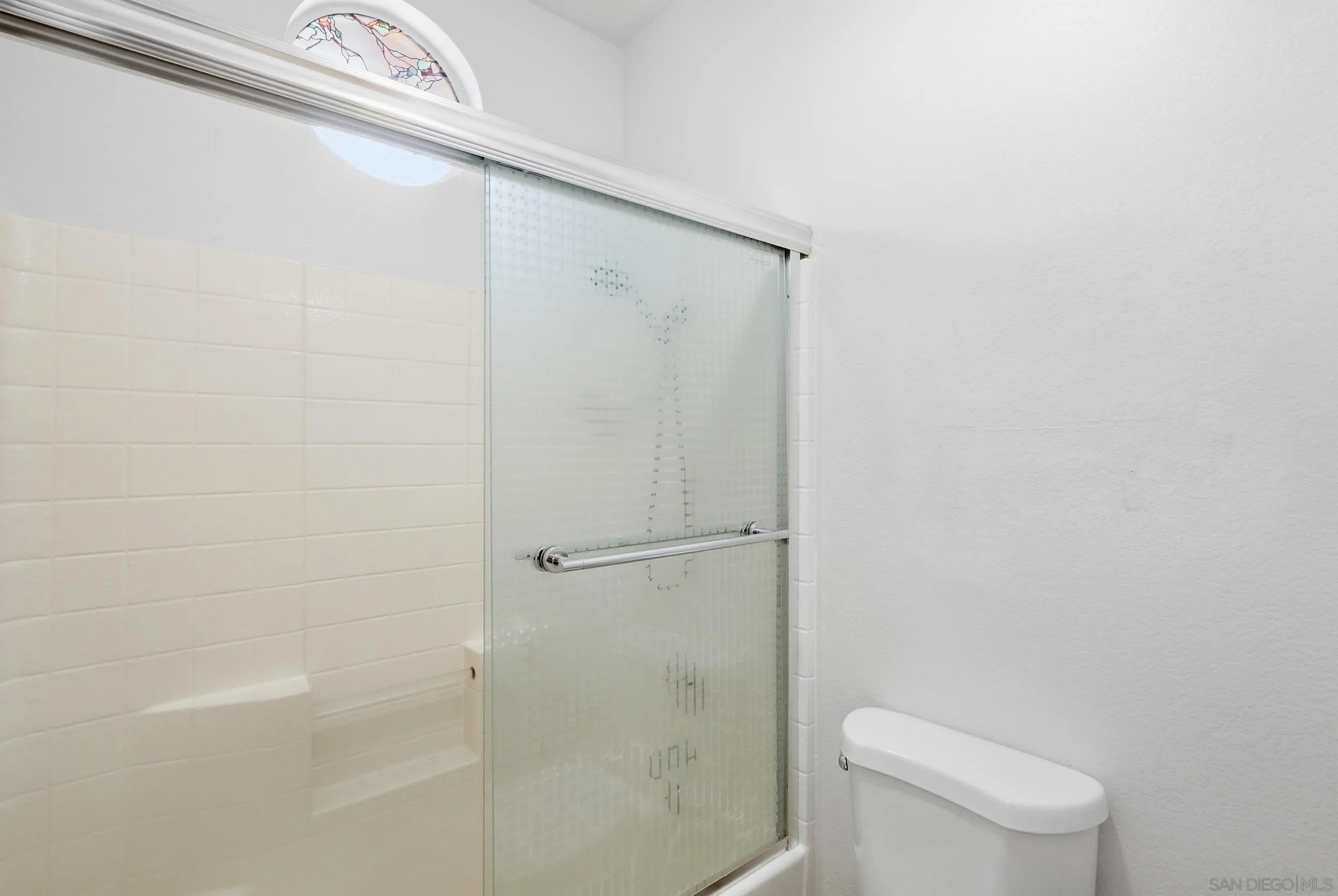 https://cdn.realtyfeed.com/cdn/127/260023282/12dba21c0366fd049ef3a6f44a09f867.webp