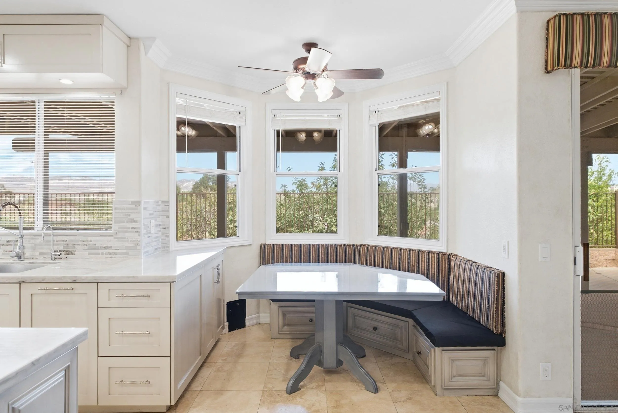 https://cdn.realtyfeed.com/cdn/127/260023282/13fa3e359cd7c297a550e1cdc99f2a95.webp
