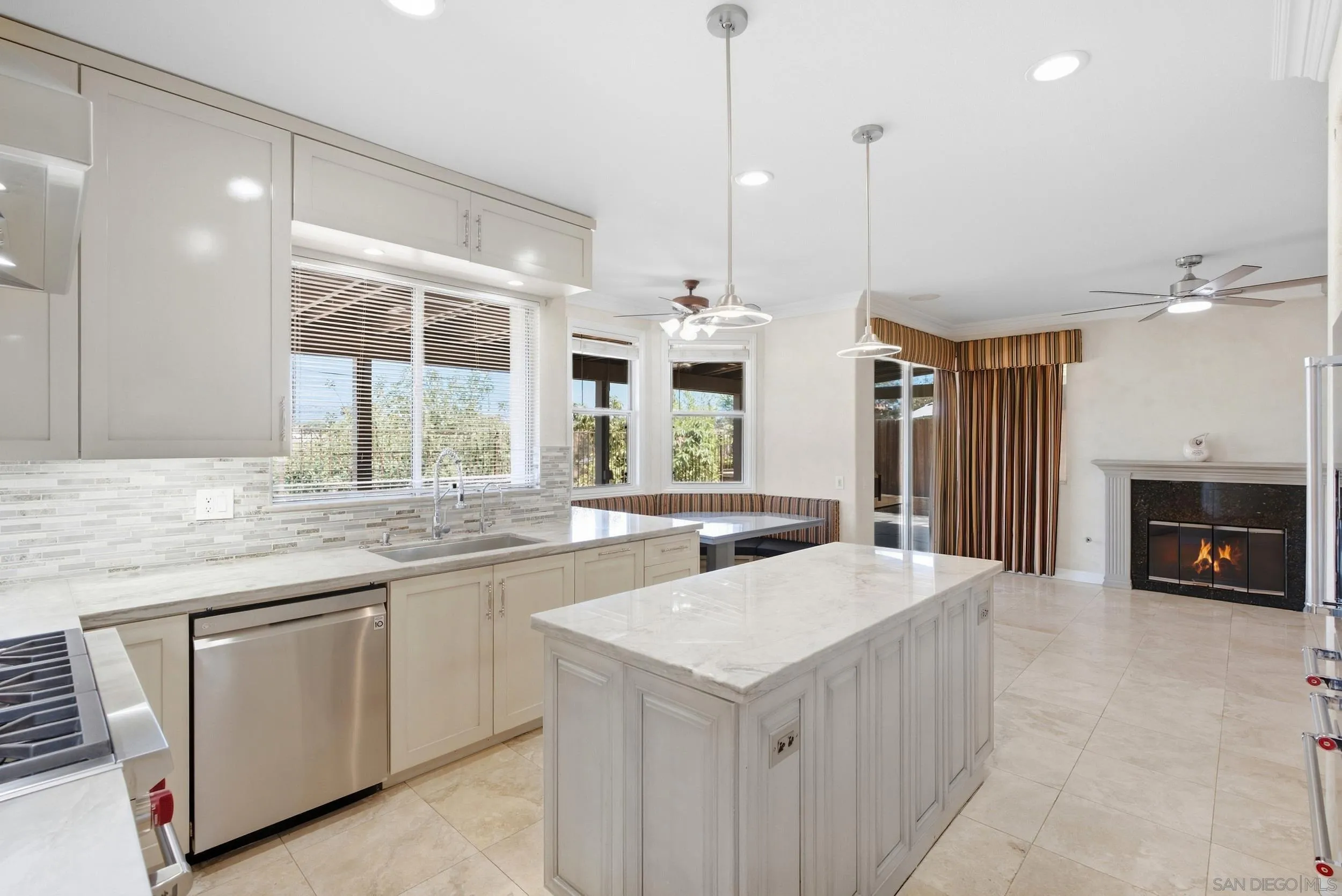 https://cdn.realtyfeed.com/cdn/127/260023282/4c97a916856ab6952831985c4400c5bc.webp