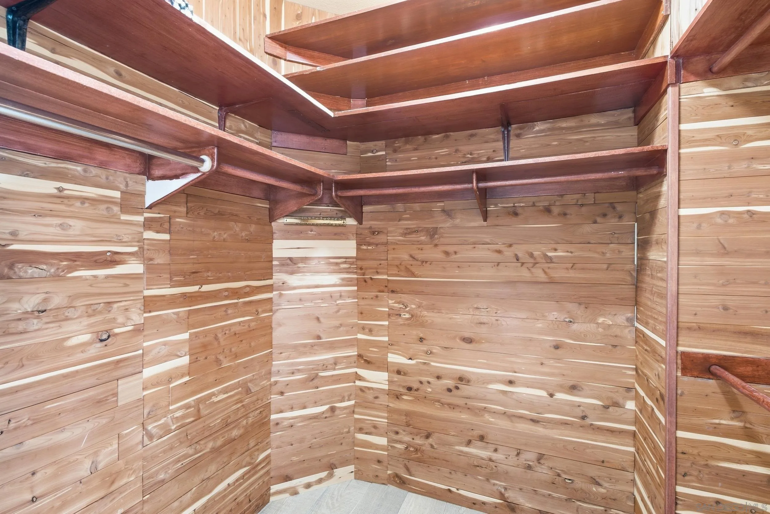 https://cdn.realtyfeed.com/cdn/127/260023282/59ce3a495d2e5713d738e88ac5c89182.webp