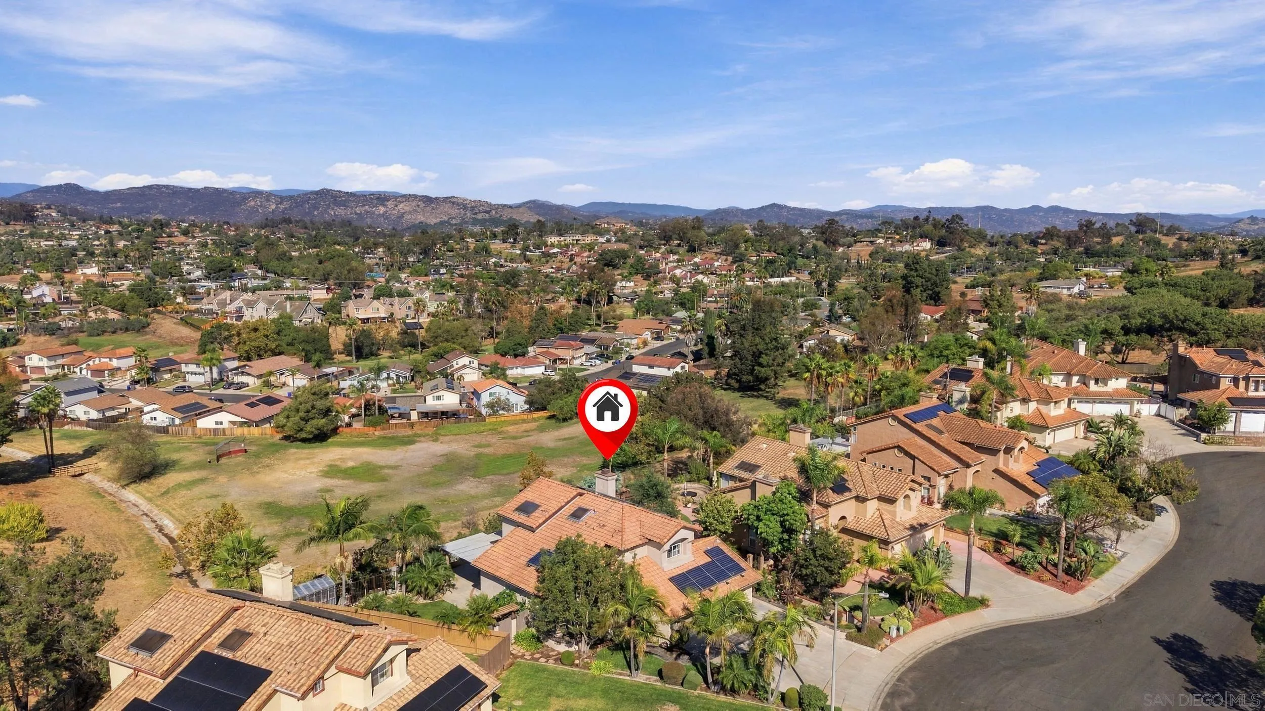 https://cdn.realtyfeed.com/cdn/127/260023282/802e2bd15e6599f5b814ae06955b3b4c.webp