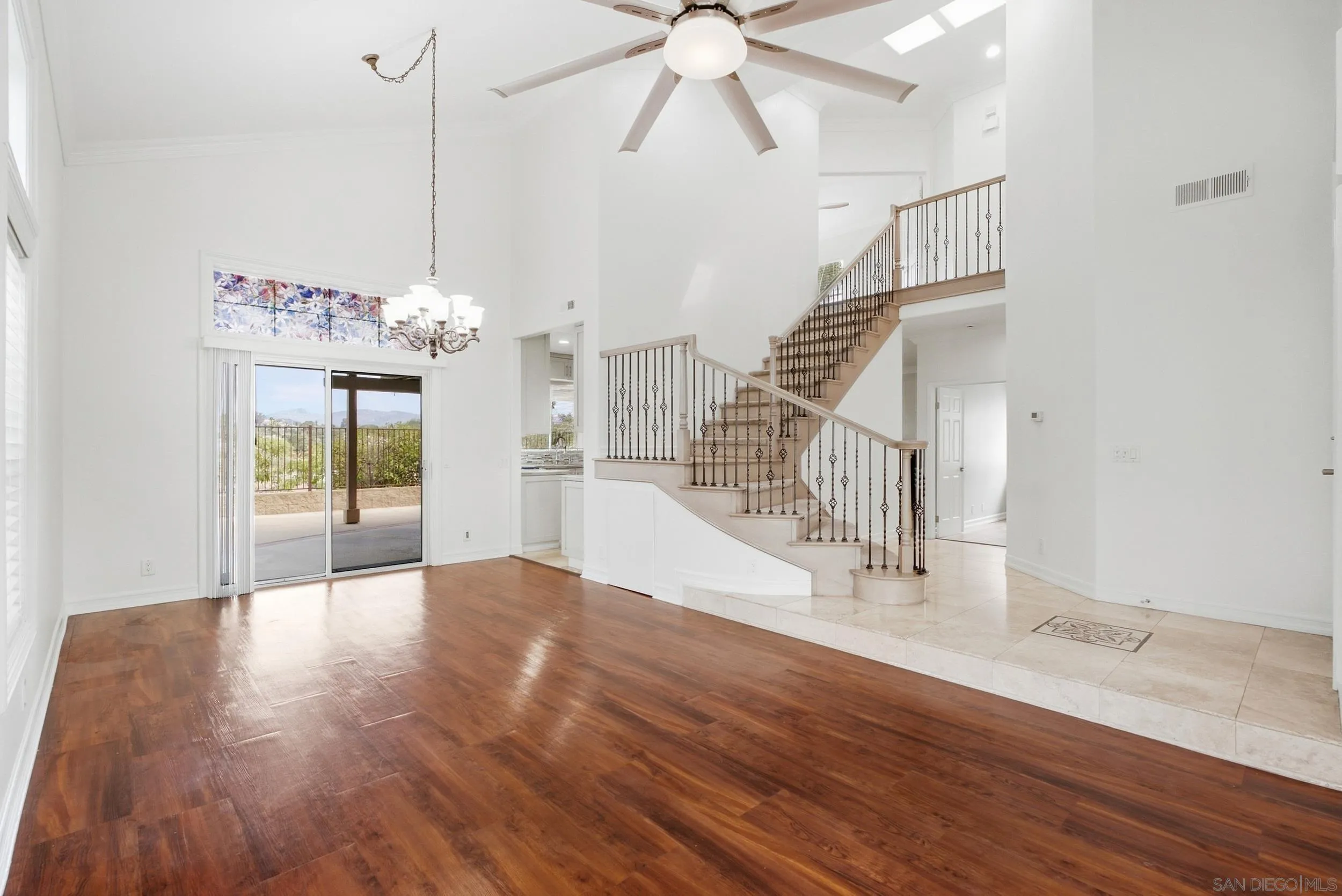 https://cdn.realtyfeed.com/cdn/127/260023282/8908abf8bf0683f9c4cac4687cd999c5.webp