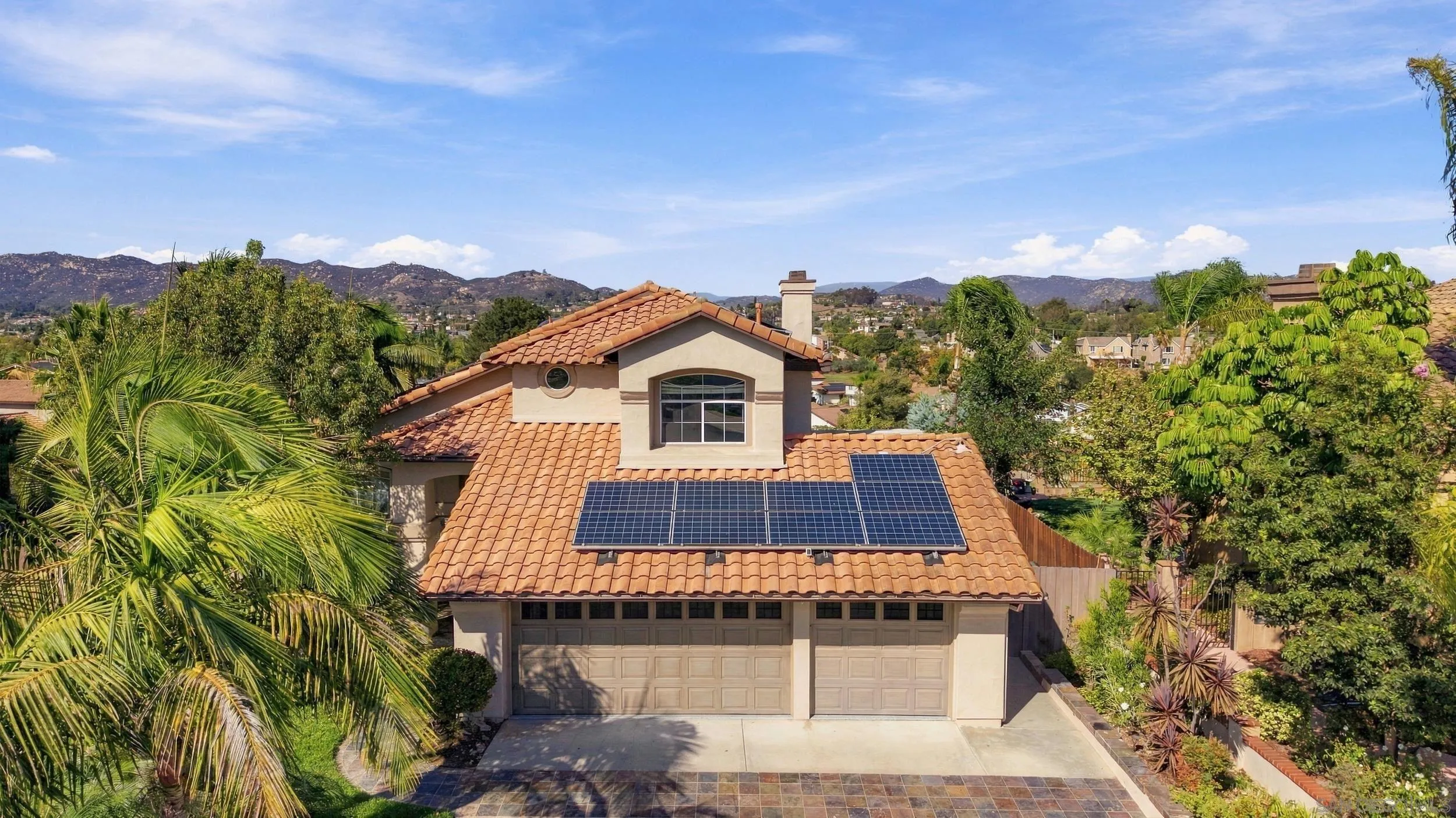 https://cdn.realtyfeed.com/cdn/127/260023282/9ab4fdfd3187946fe82fba3822dd27af.webp