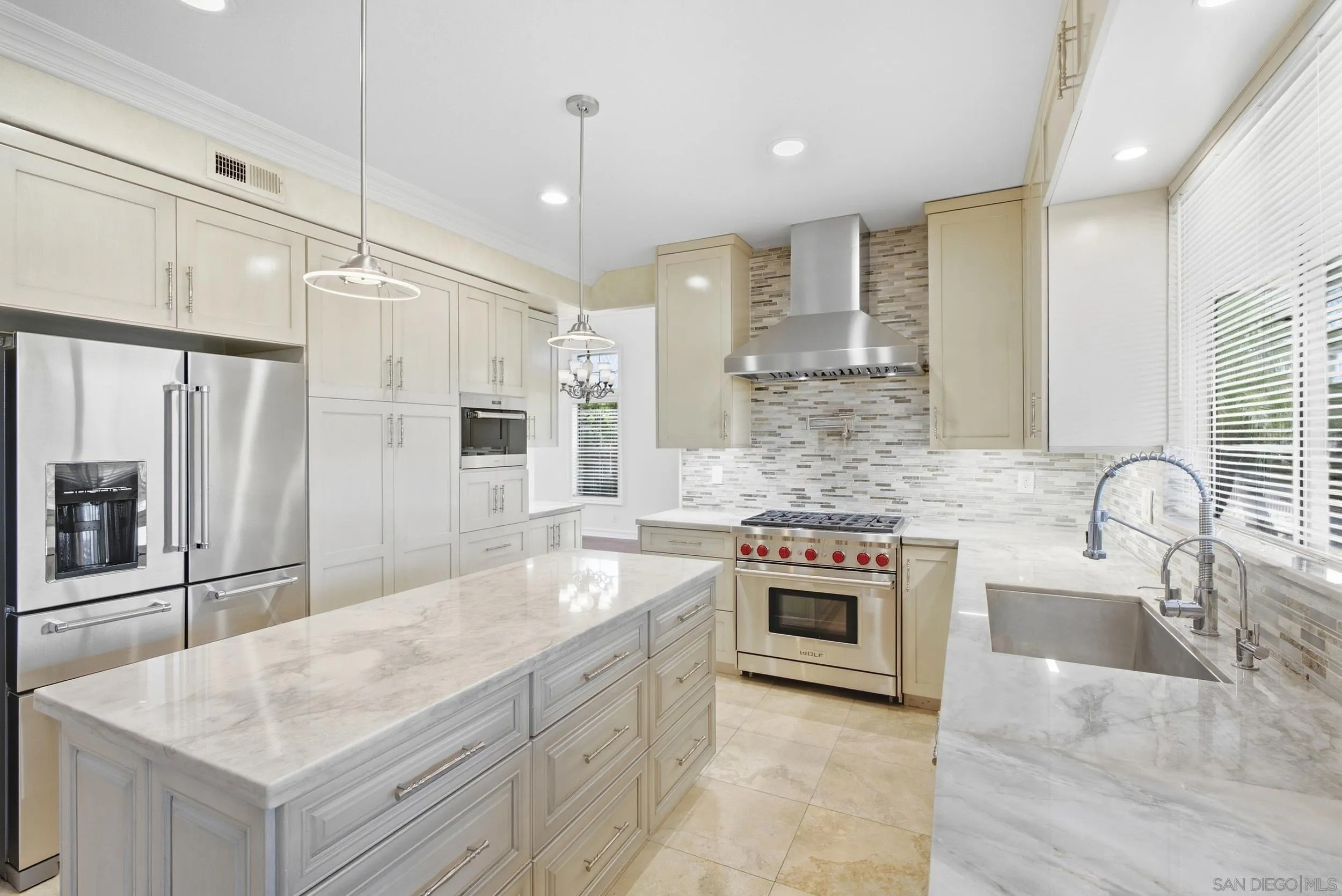 https://cdn.realtyfeed.com/cdn/127/260023282/a6e4d6c42706fb27579c531195609604.webp