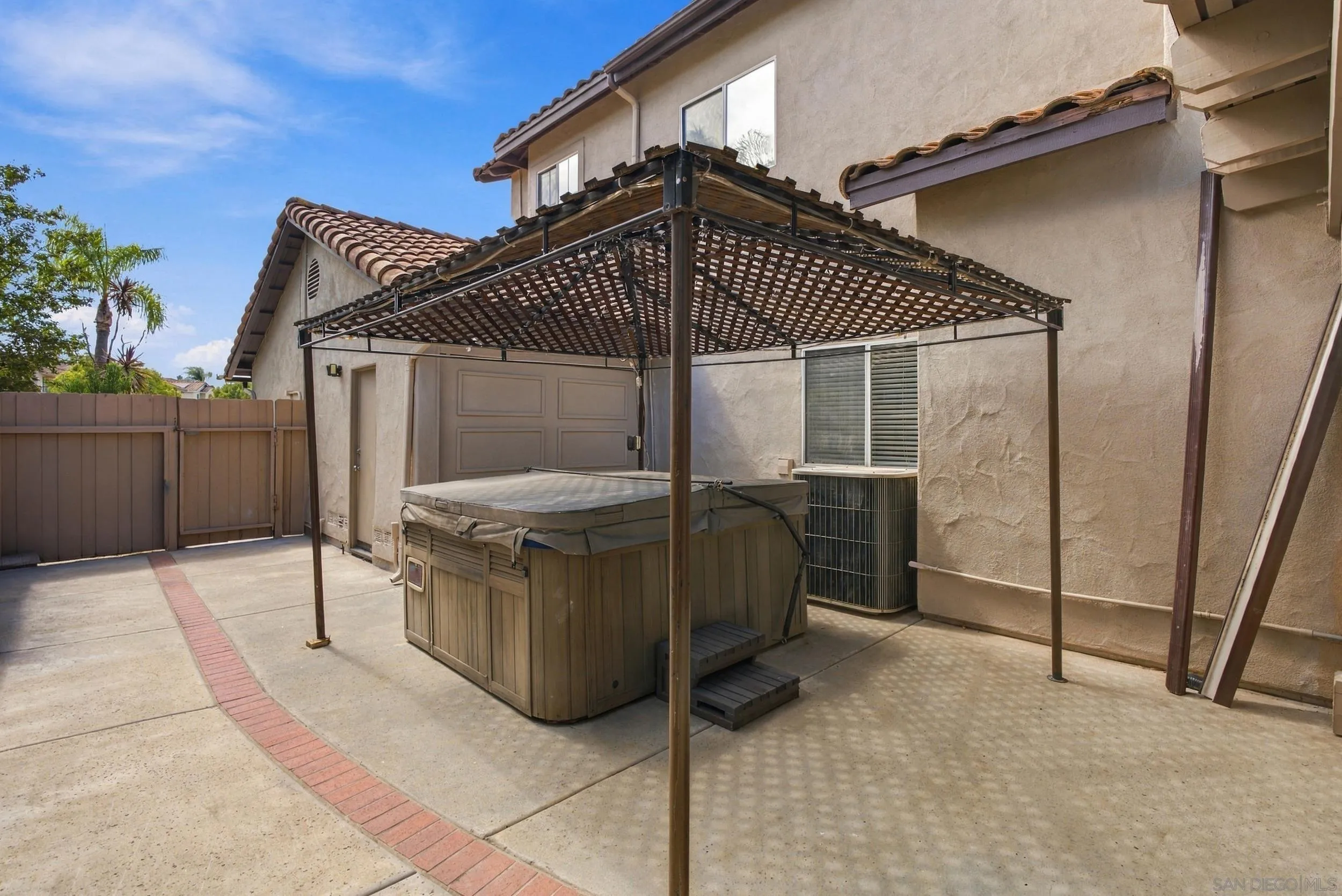 https://cdn.realtyfeed.com/cdn/127/260023282/b311f399ae1180df0bb1f6eb7bbb9285.webp