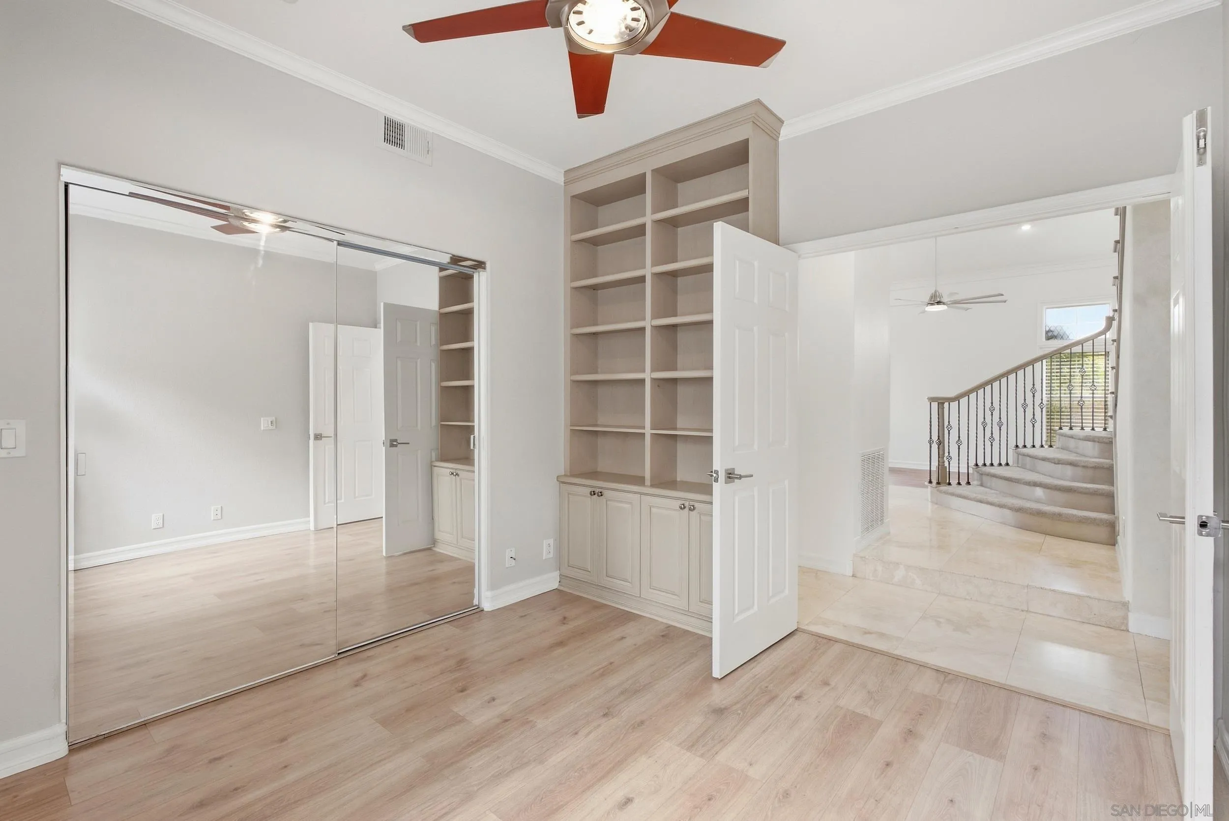 https://cdn.realtyfeed.com/cdn/127/260023282/ef9188e9bd9e8f5c9ec85bd6e2b5a642.webp
