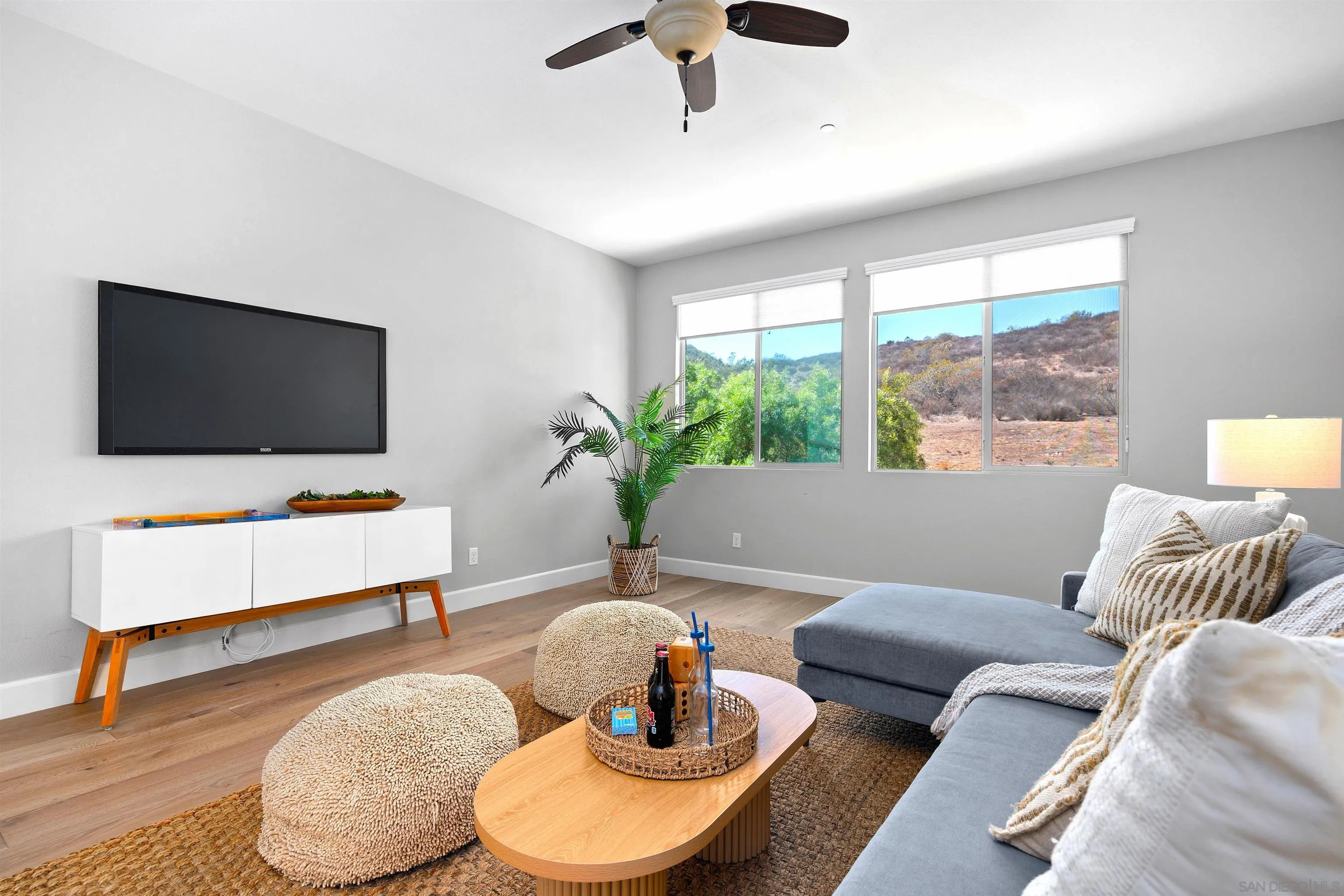 https://cdn.realtyfeed.com/cdn/127/260023285/381ee7d7b2f5e18efc71e5ec9c368974.webp
