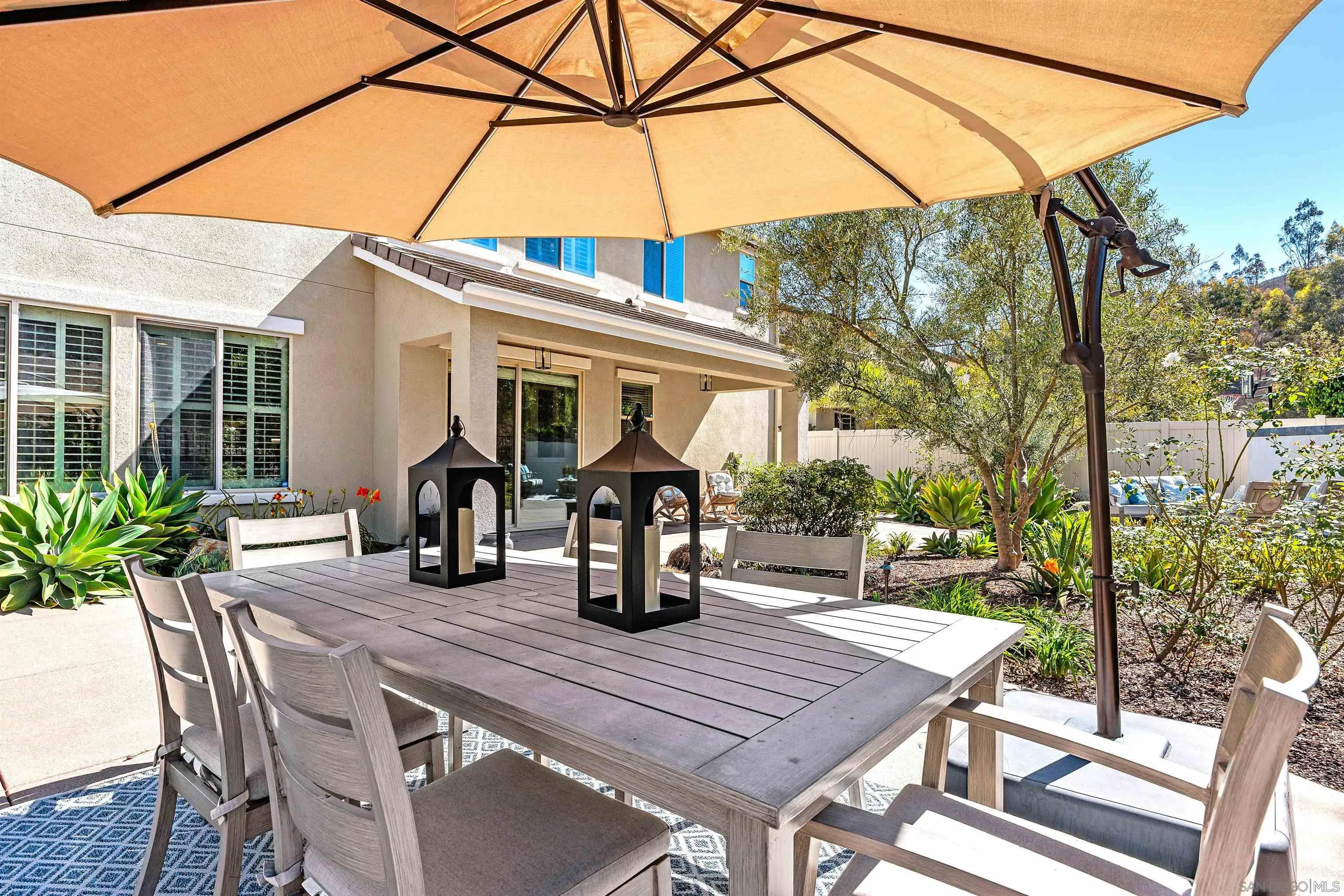 https://cdn.realtyfeed.com/cdn/127/260023285/4ca0def8950ade8770941a5475a176c1.webp
