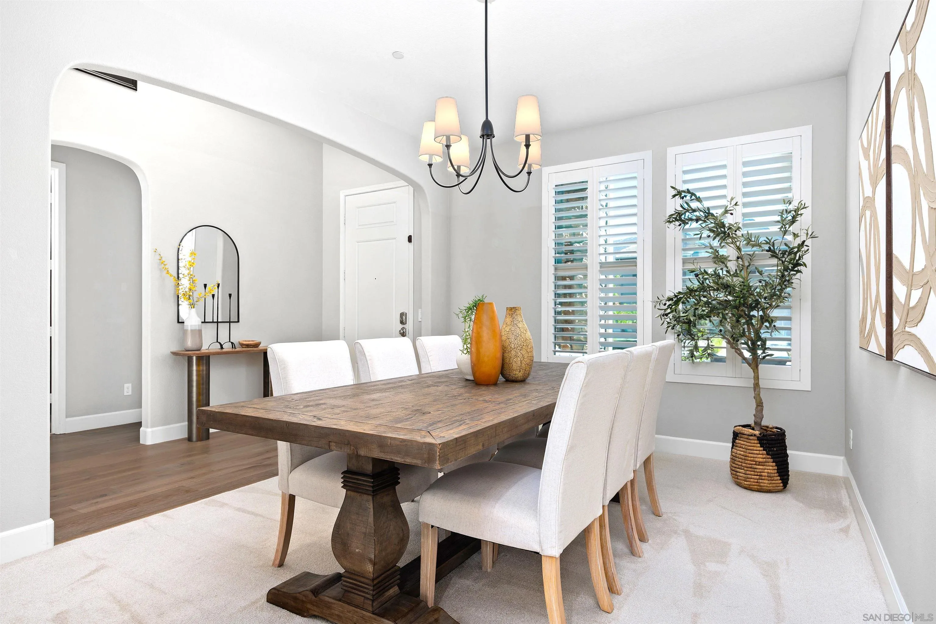 https://cdn.realtyfeed.com/cdn/127/260023285/b3f927dab07804f6a6782196f6863879.webp