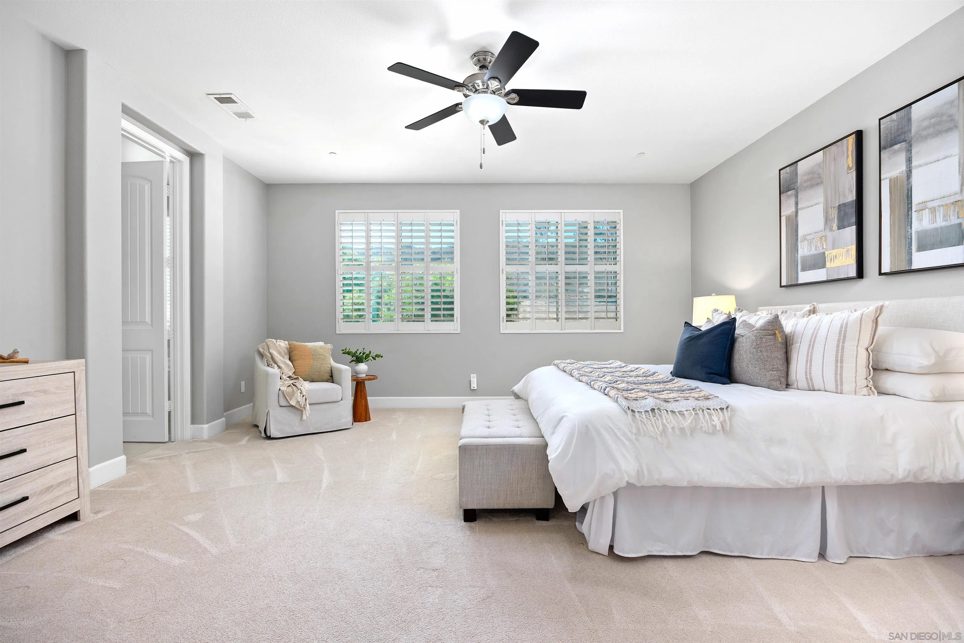 https://cdn.realtyfeed.com/cdn/127/260023285/da64de710a84cf7c3e0073b84b5e5b90.webp