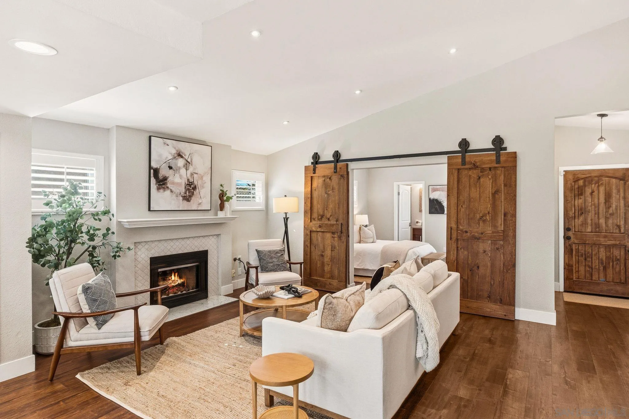 https://cdn.realtyfeed.com/cdn/127/260023287/00bb3819c1f1a47d86d4c897978c4f81.webp