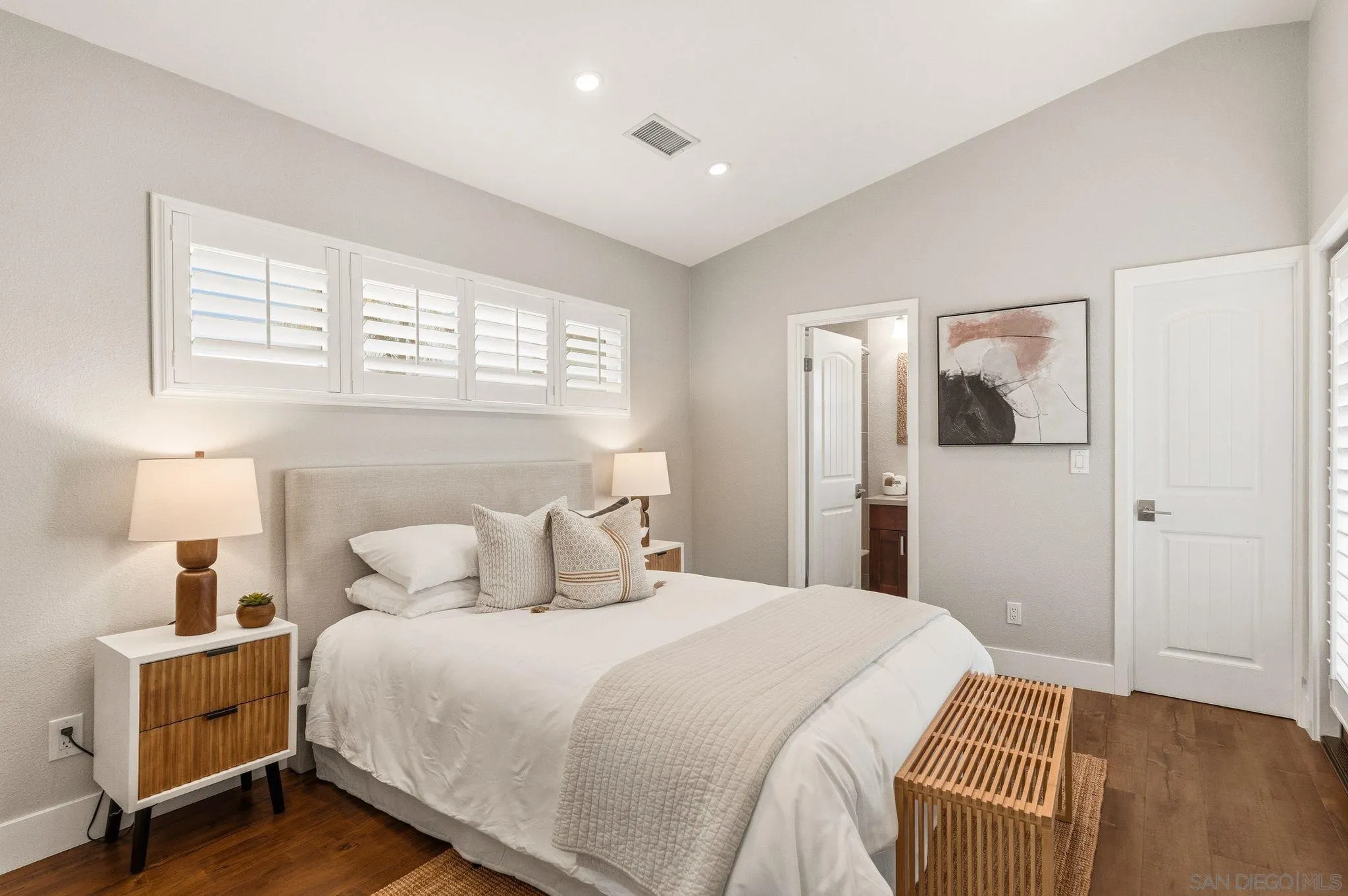 https://cdn.realtyfeed.com/cdn/127/260023287/171f605e2745403b2f80b465e2690749.webp
