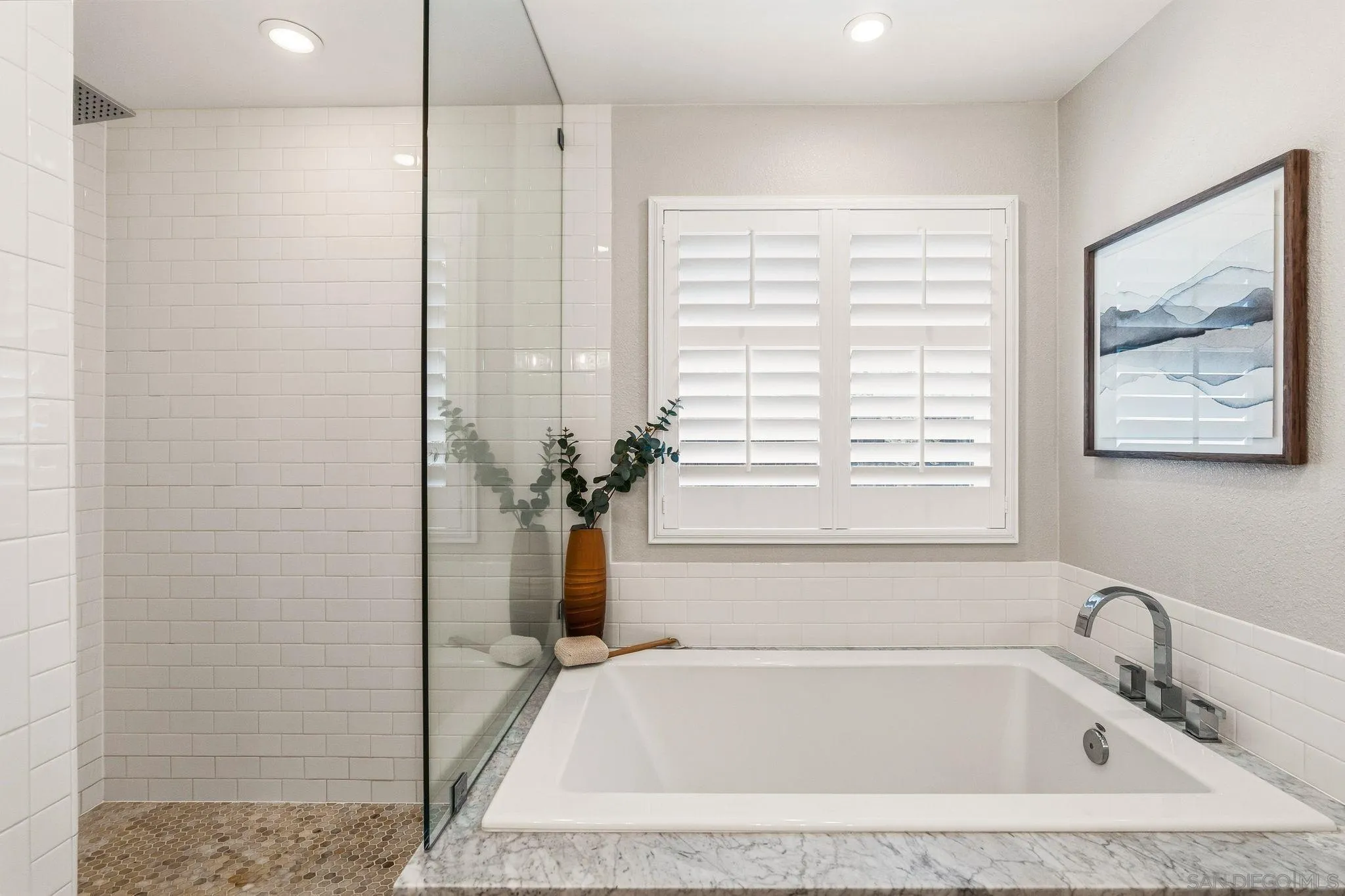 https://cdn.realtyfeed.com/cdn/127/260023287/3d6f46b13c17800d2ac6db24d27624c1.webp