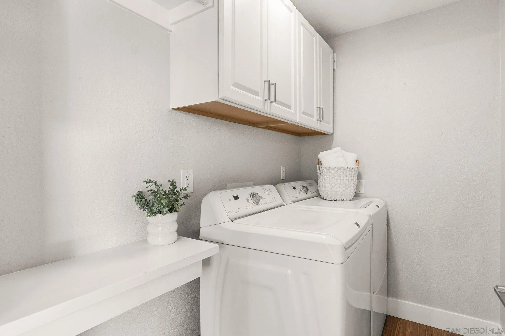 https://cdn.realtyfeed.com/cdn/127/260023287/5ed66ba4492748756f98083837efb6e9.webp