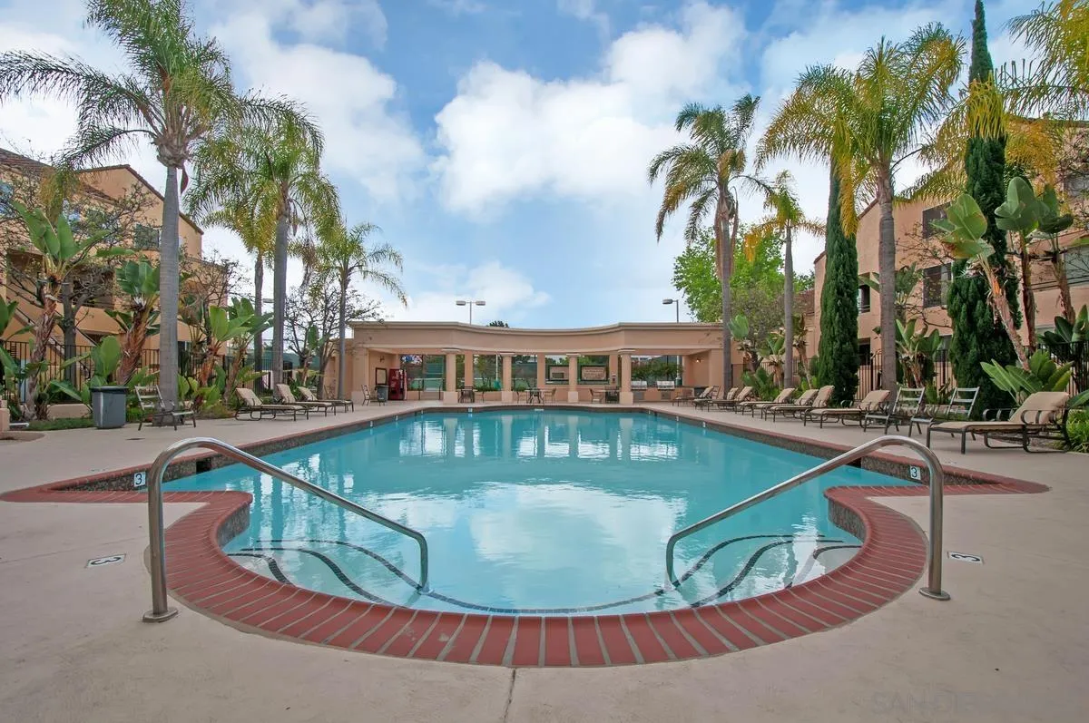 https://cdn.realtyfeed.com/cdn/127/260023288/d3aa1b71321c56fa3dcc5e9f68fc9cd2.webp