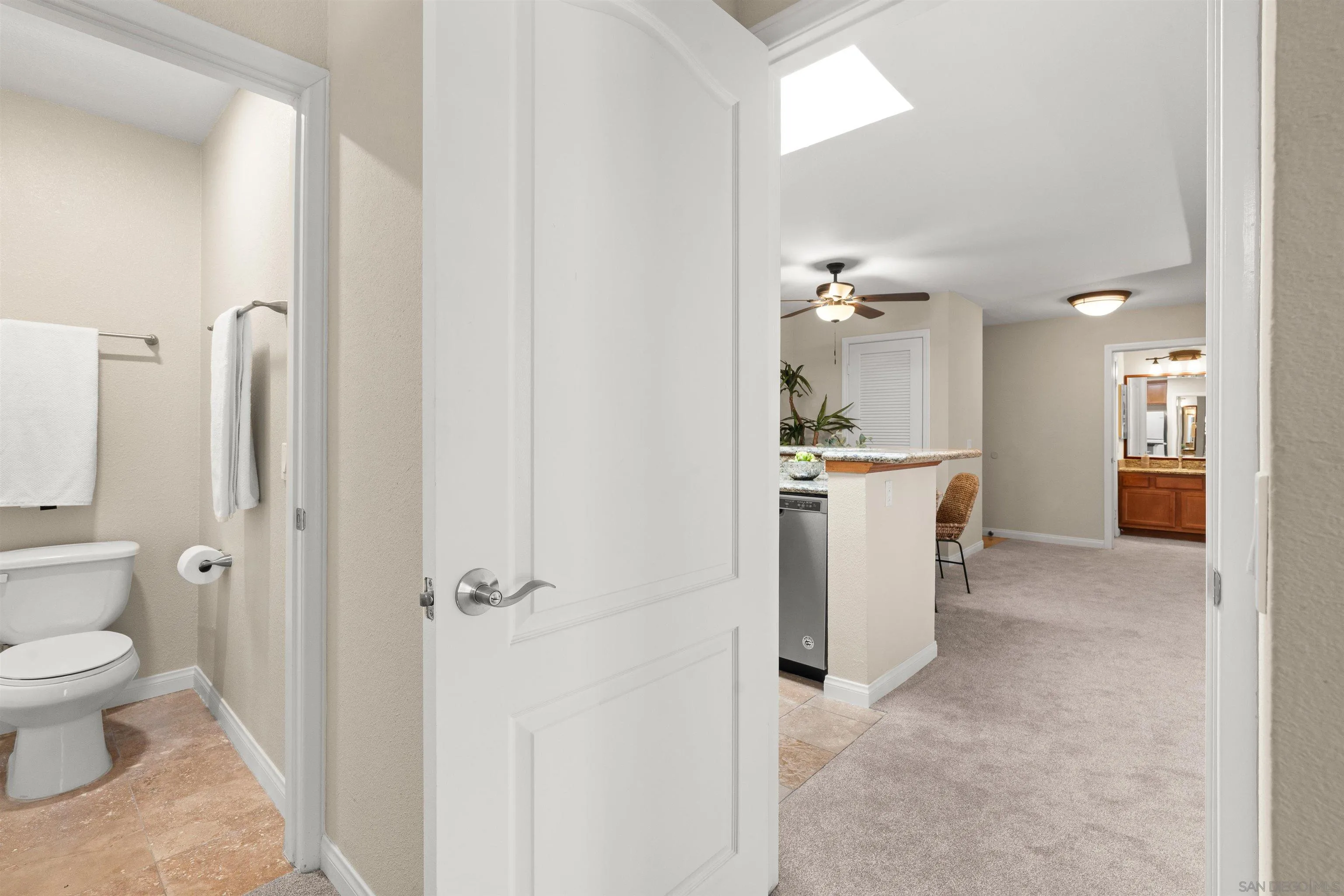 https://cdn.realtyfeed.com/cdn/127/260023291/23b71efe80a3cc5ab746c3a39e41356b.webp