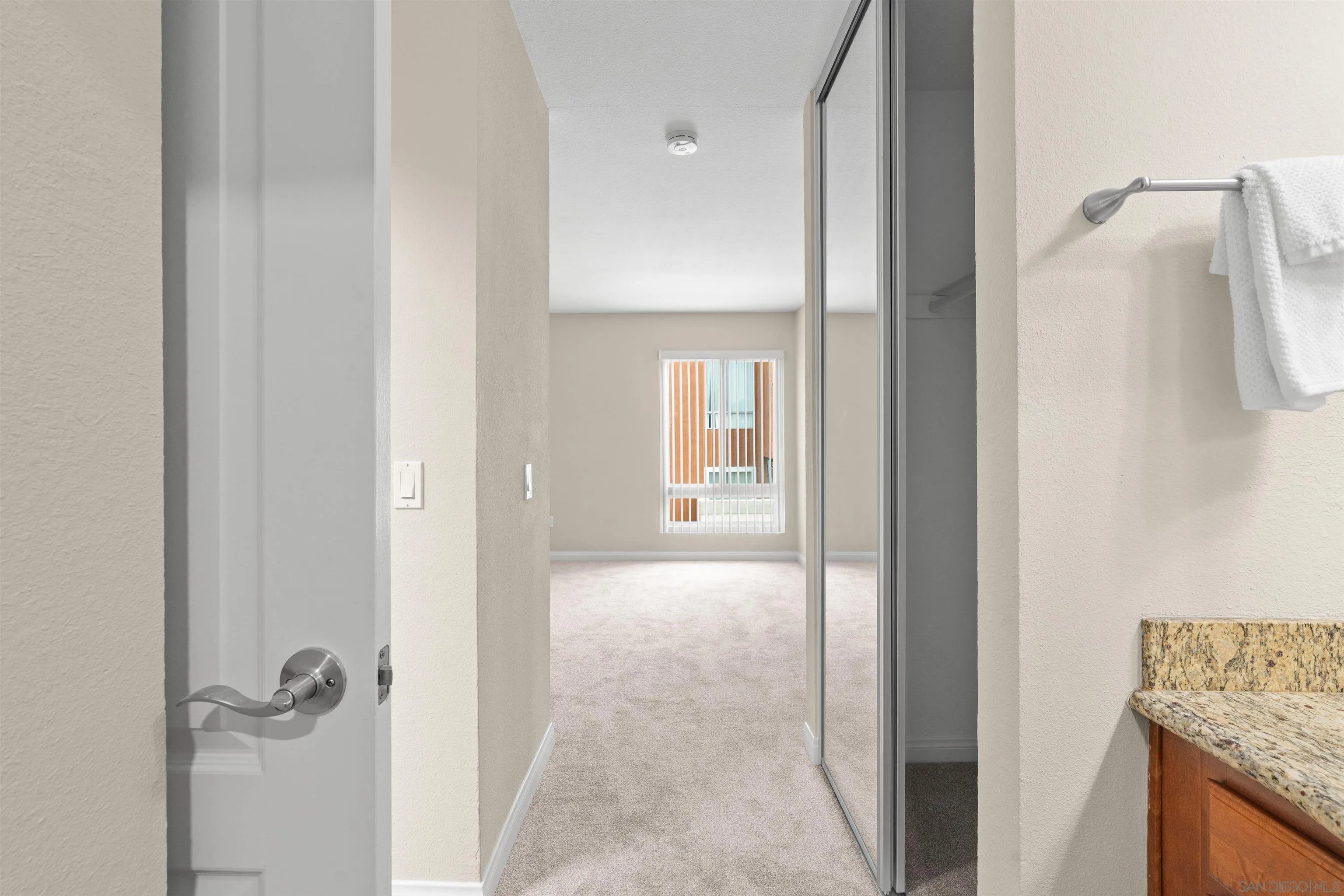 https://cdn.realtyfeed.com/cdn/127/260023291/6b49f7017bb4e54c0bf9c9b3be2262ba.webp