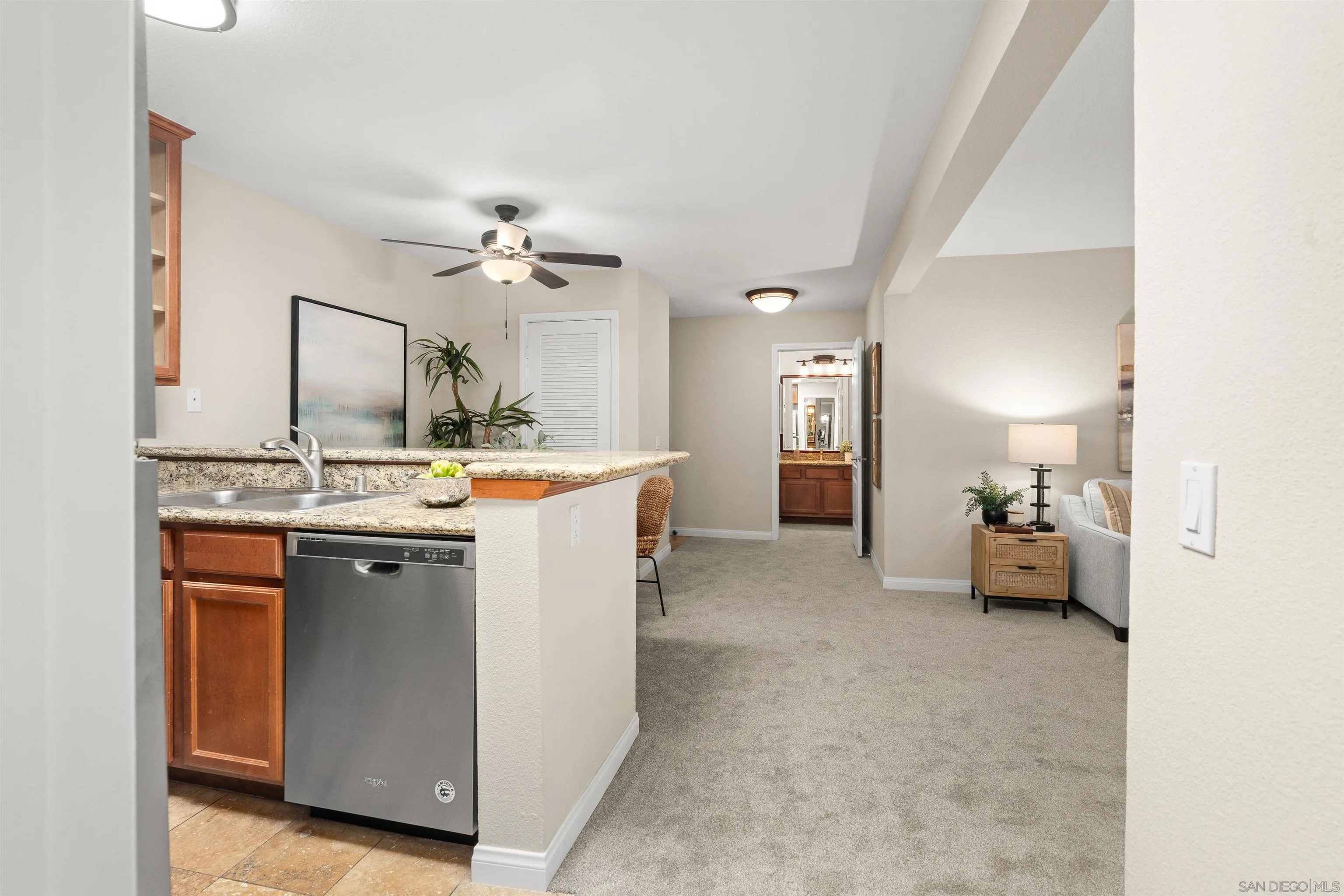 https://cdn.realtyfeed.com/cdn/127/260023291/6c03872f20cd4befccc80eabcbfc9809.webp