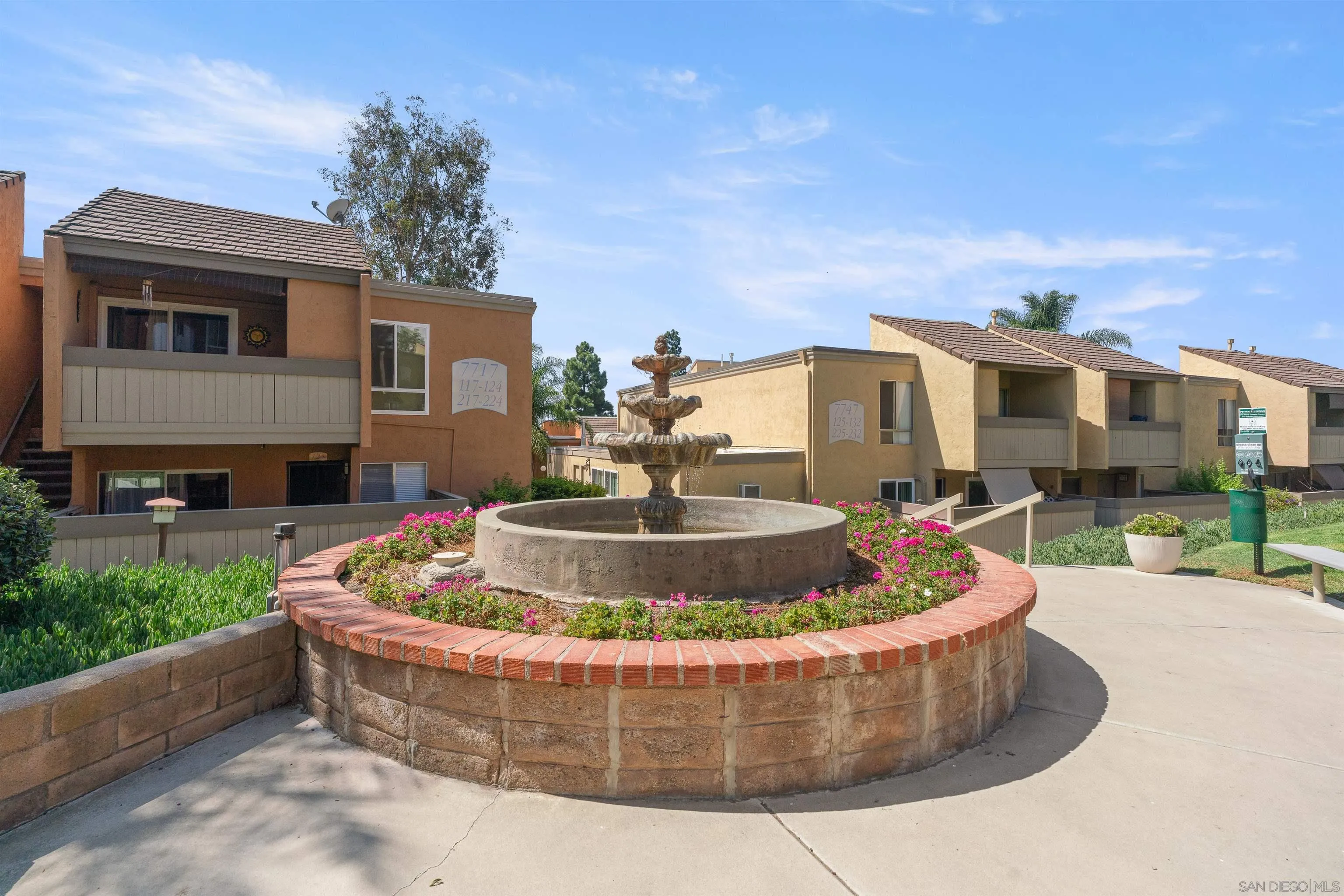 https://cdn.realtyfeed.com/cdn/127/260023291/6cc8292852553ea2bbfbe9bd06c42a94.webp