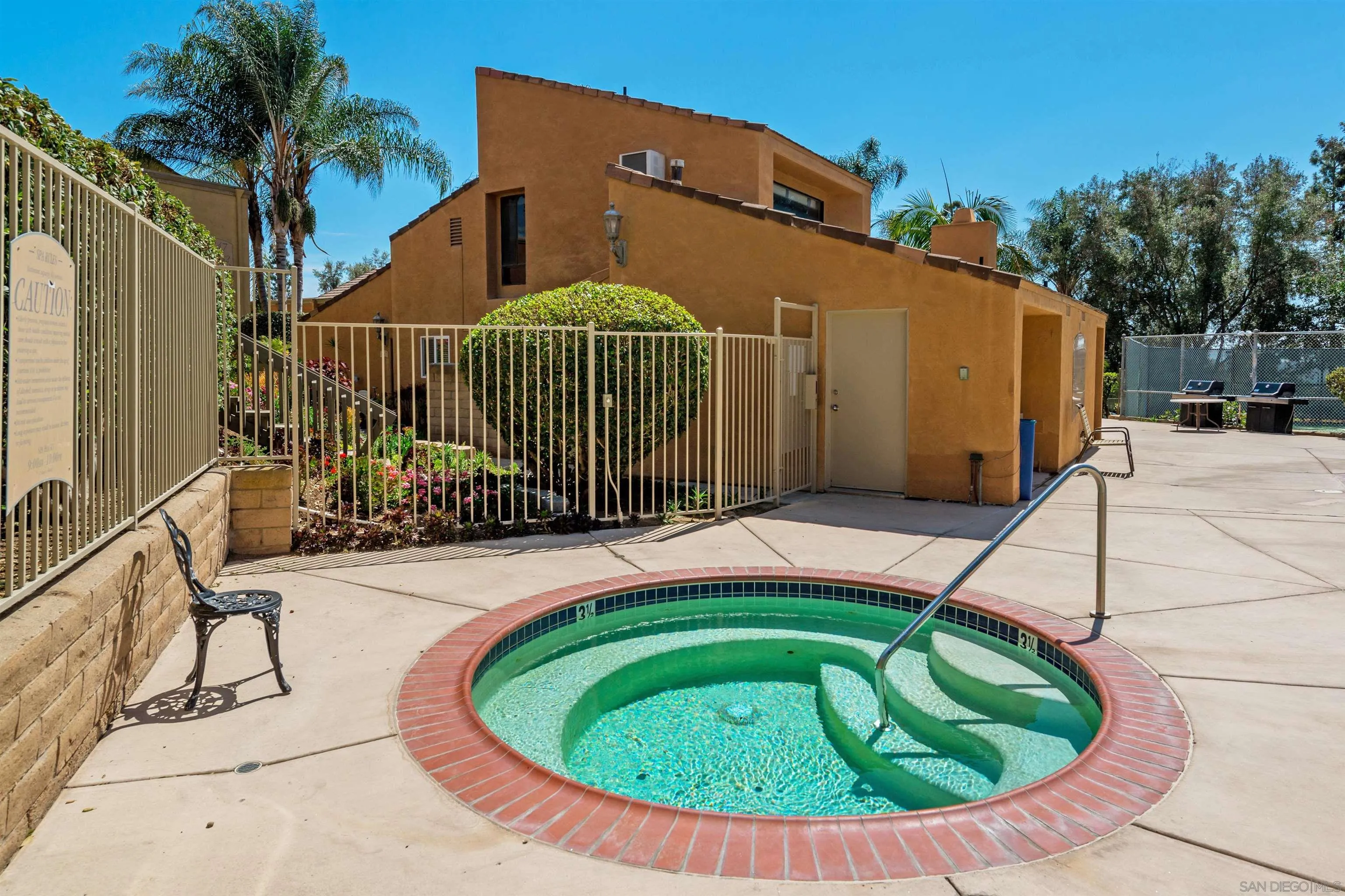 https://cdn.realtyfeed.com/cdn/127/260023291/f3302d0091fe32dd59aa02af2e8f78c2.webp