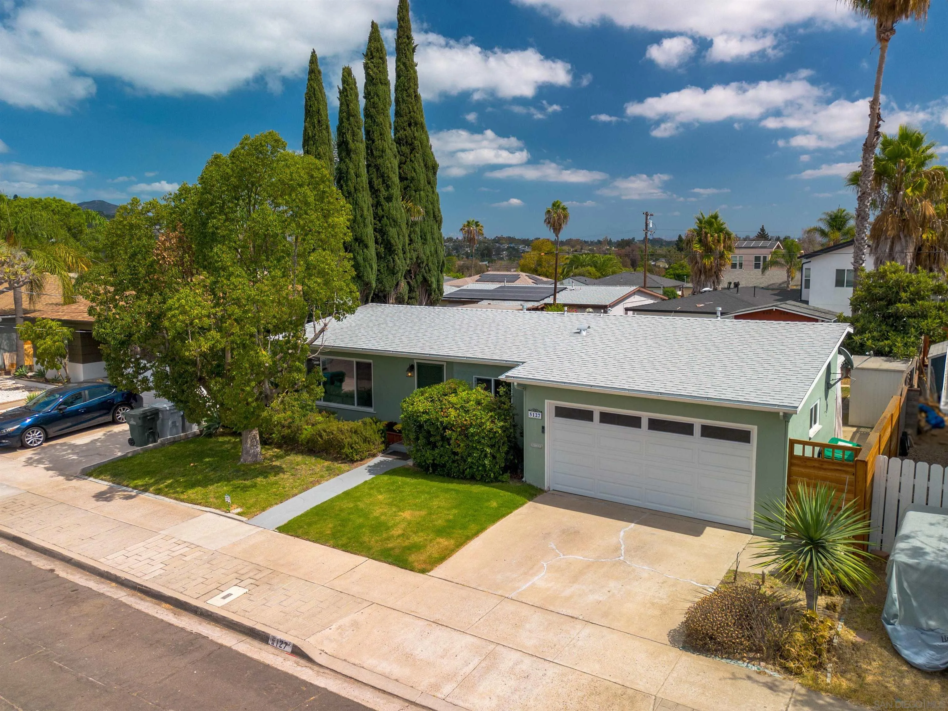 https://cdn.realtyfeed.com/cdn/127/260023293/15550687910bfa0b90214691a1d502bb.webp
