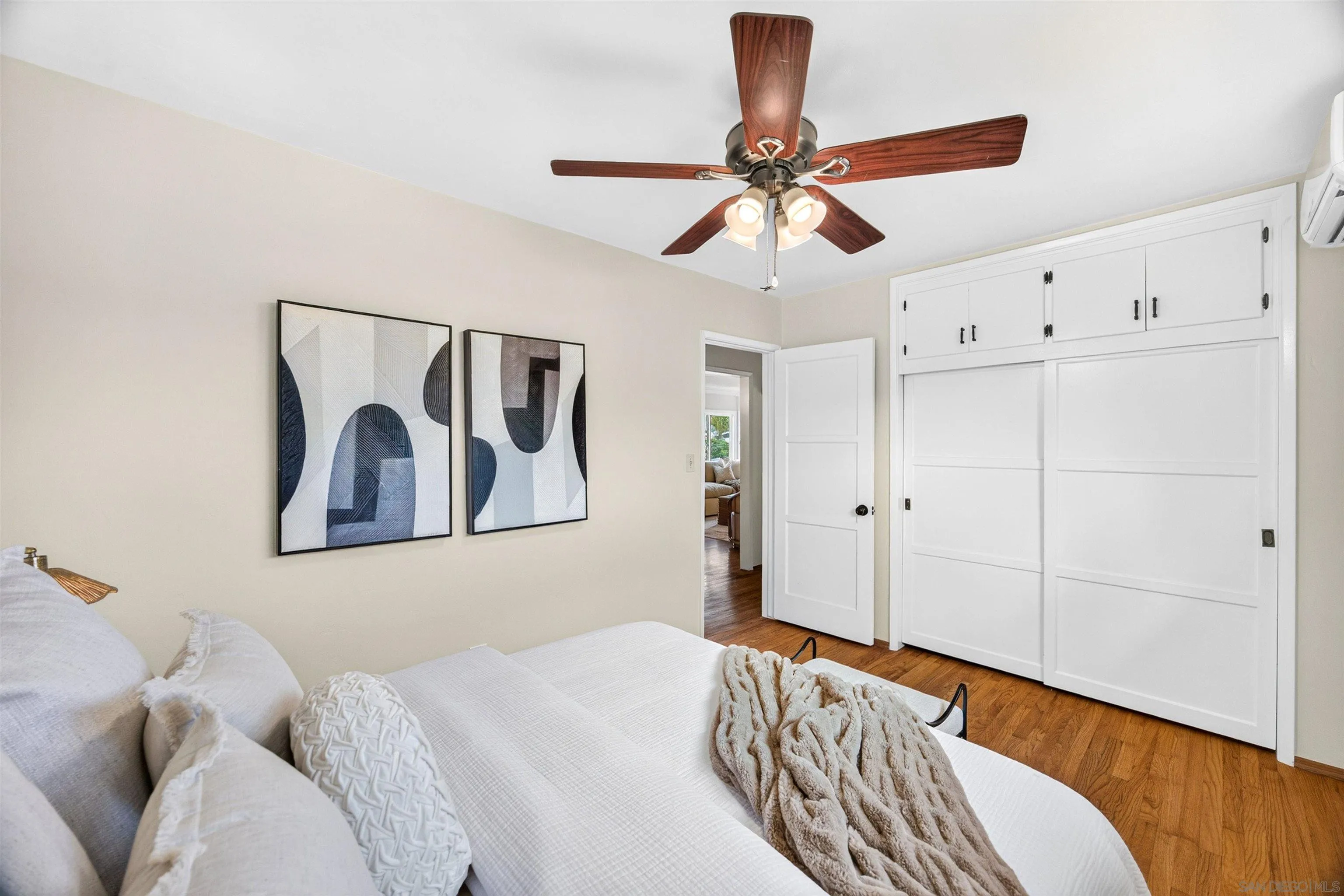 https://cdn.realtyfeed.com/cdn/127/260023293/1c5c346e1449b033204e82e76cb5648c.webp