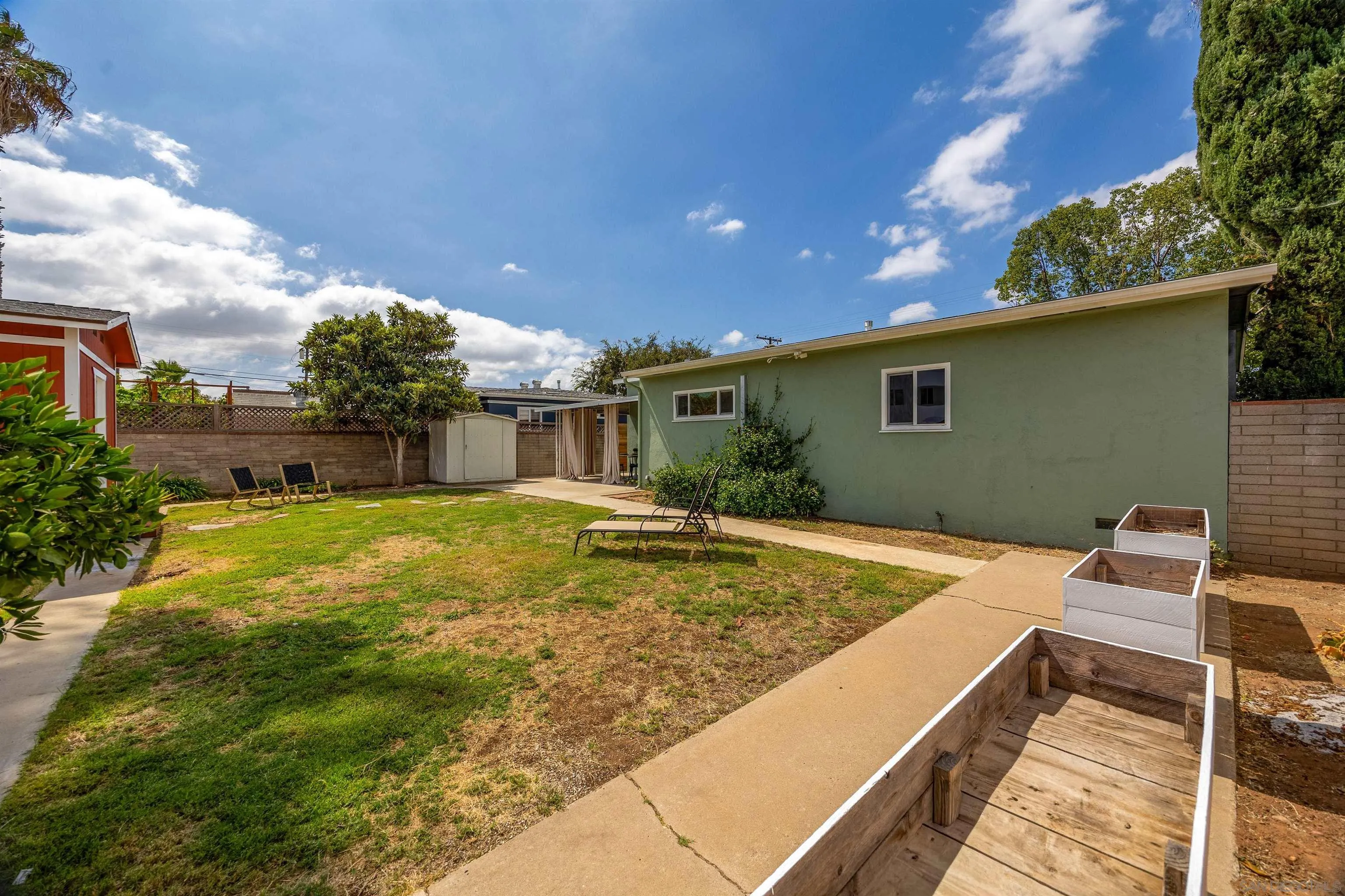 https://cdn.realtyfeed.com/cdn/127/260023293/460a1868bc036fbe6693dc083e6a185a.webp