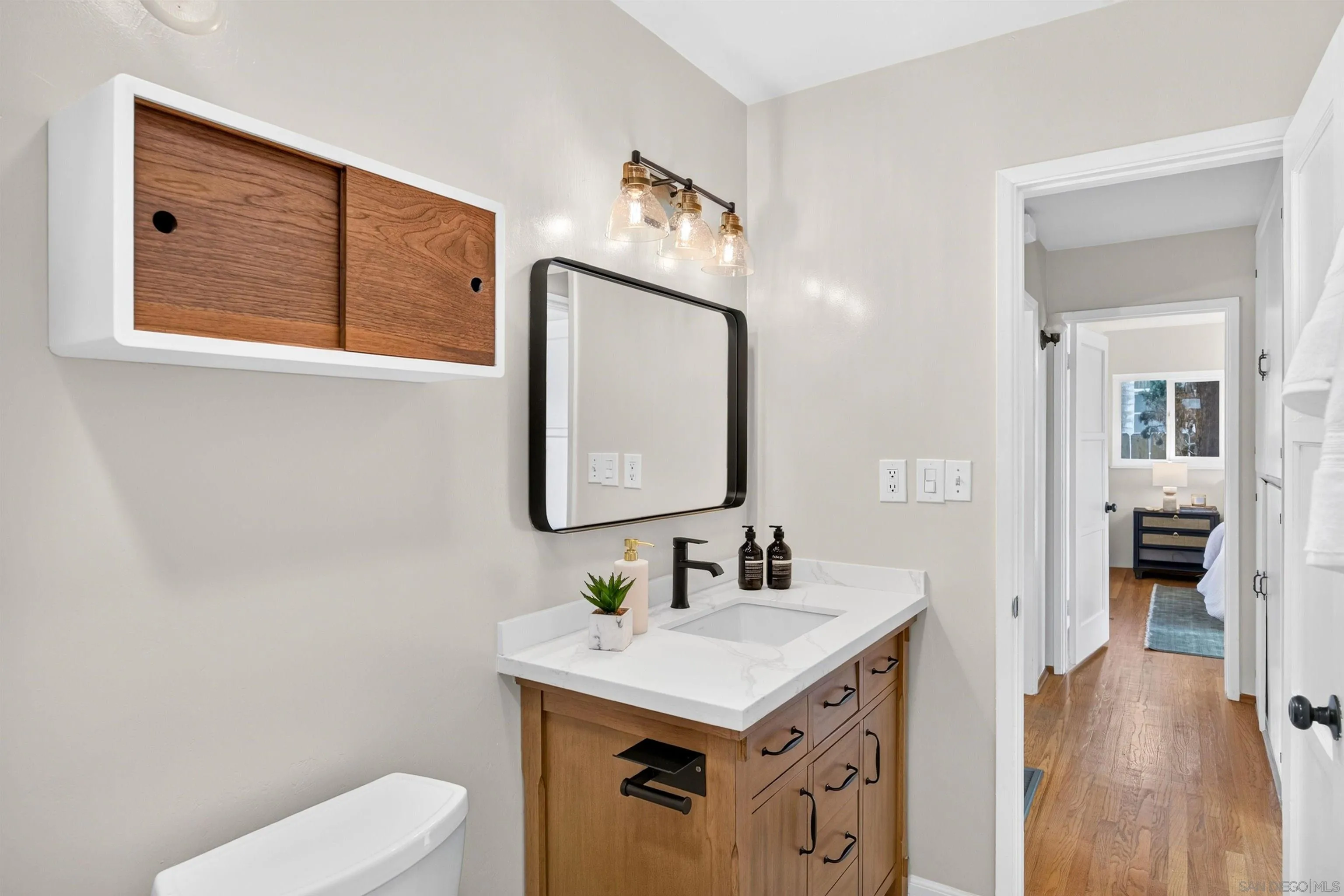 https://cdn.realtyfeed.com/cdn/127/260023293/65608236b6a2c5c2a2a9bc2a8457e5af.webp