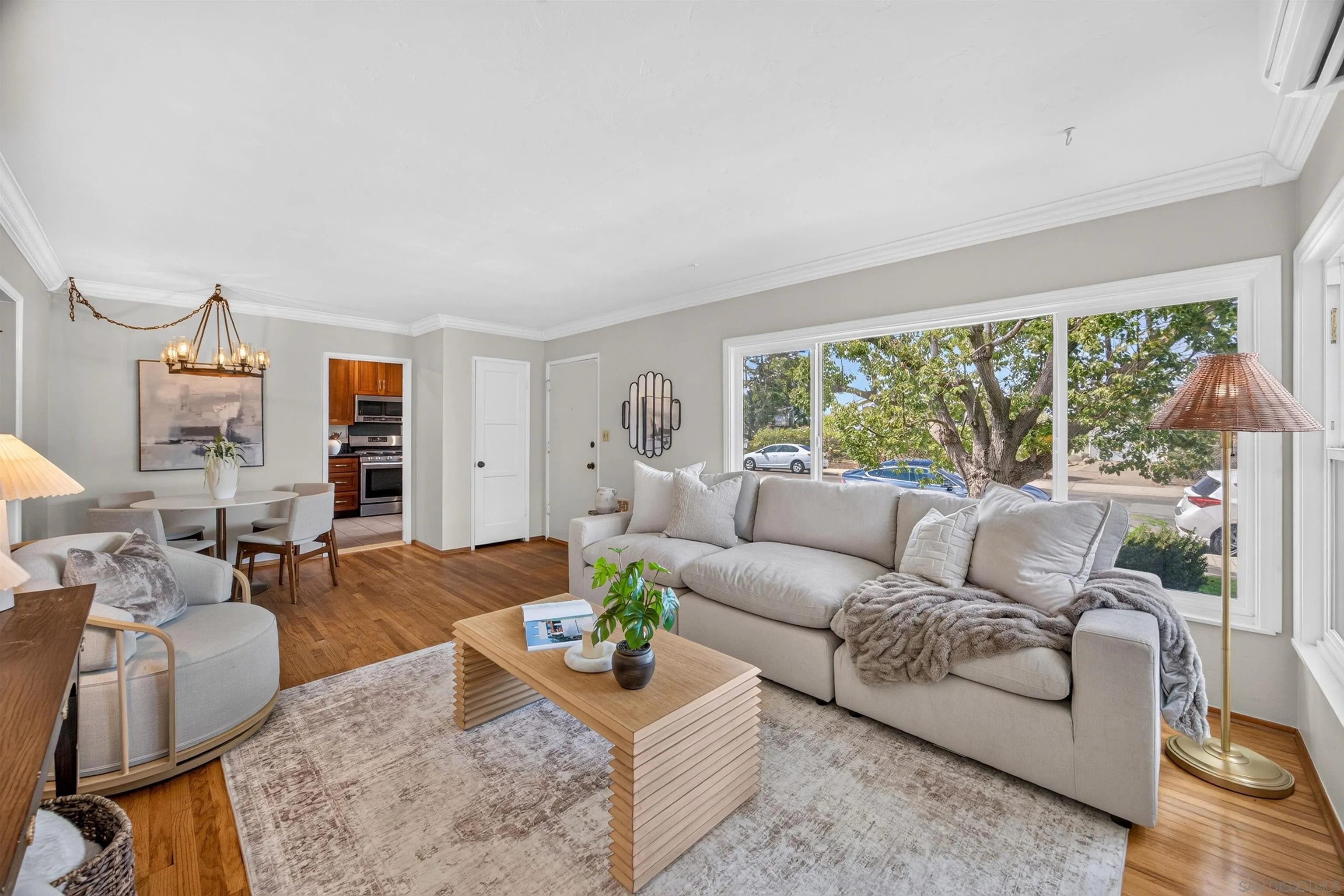 https://cdn.realtyfeed.com/cdn/127/260023293/8f869f4f0c39decca24f6d7e32bbb358.webp