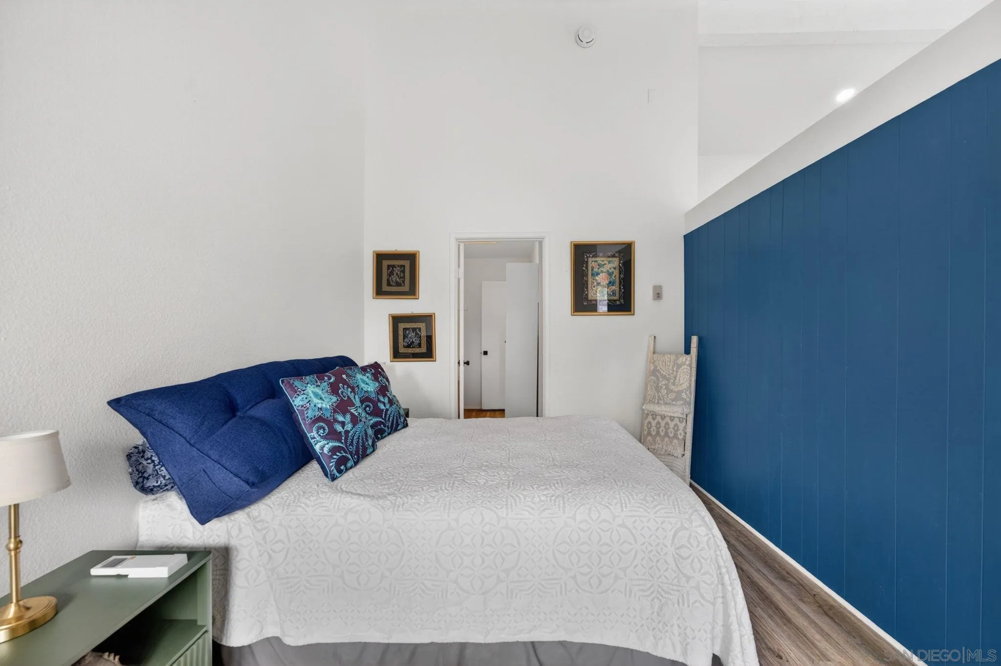 https://cdn.realtyfeed.com/cdn/127/260023298/d98dd122aeda7bf5cd549f2d7c460c70.webp