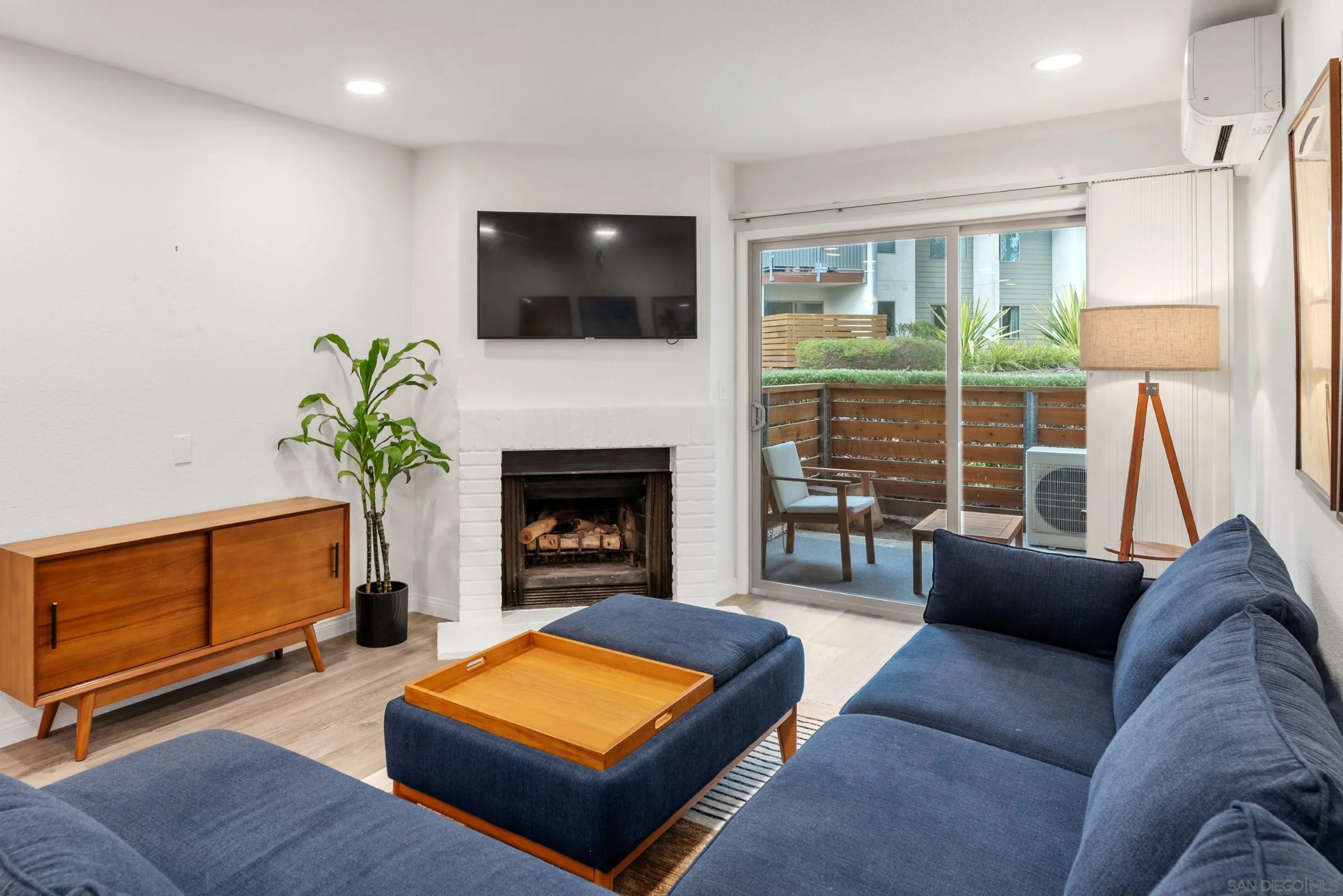 Photo #4: 2600233 Listing: Photo #4