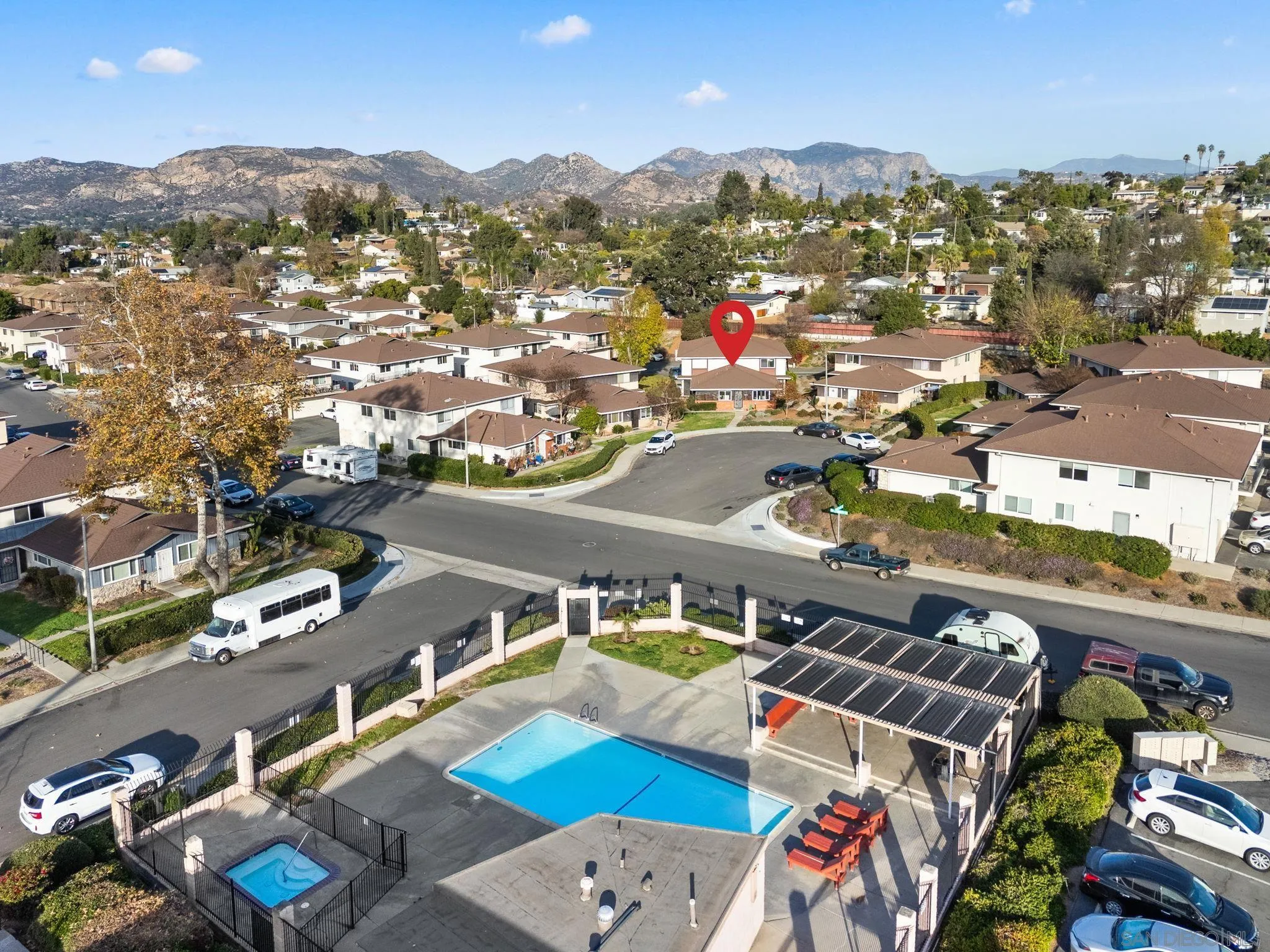https://cdn.realtyfeed.com/cdn/127/260023300/0d87a828b587aab1d3954edabd80e093.webp