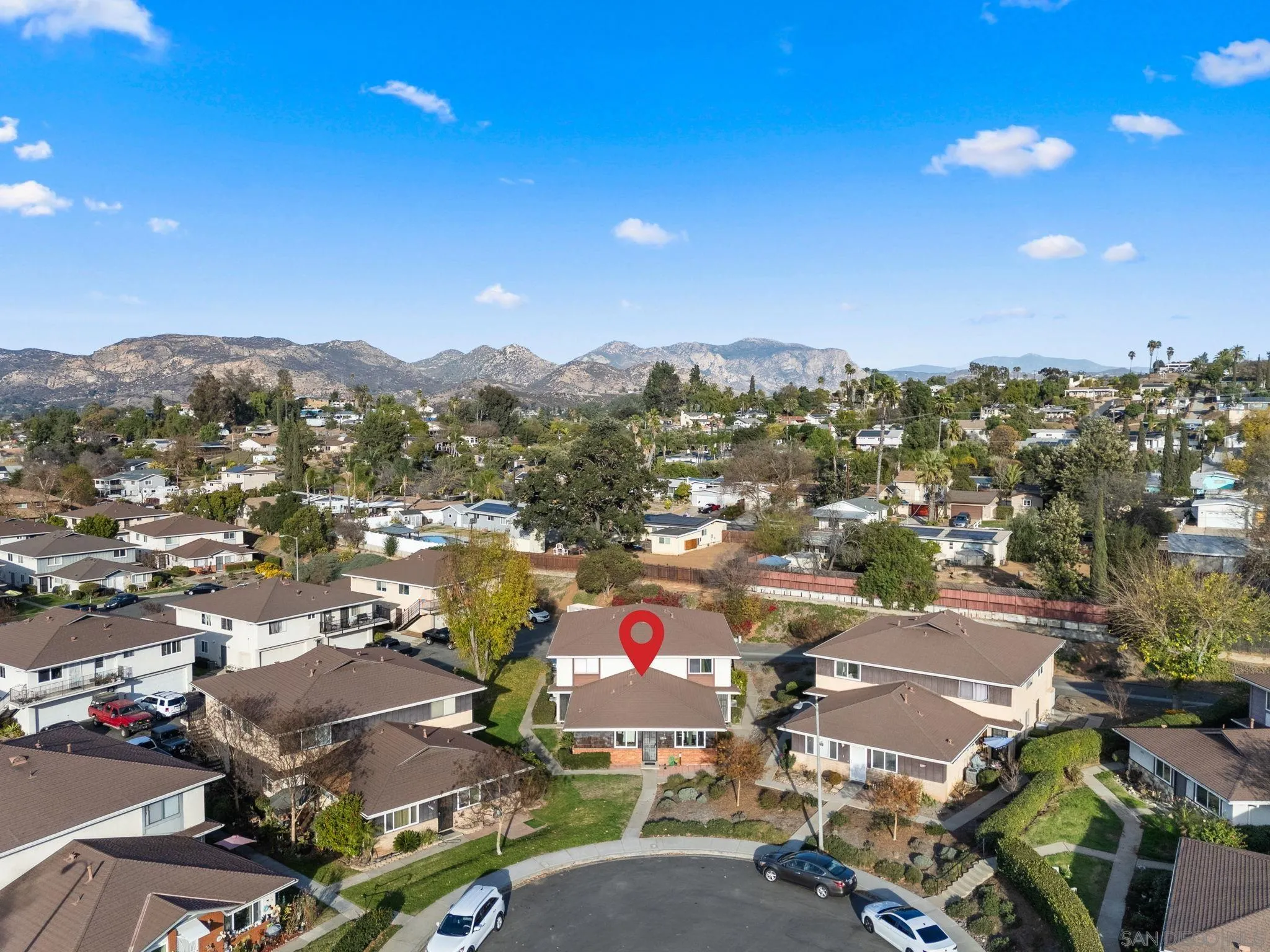 https://cdn.realtyfeed.com/cdn/127/260023300/2c6eb4c8e675b98425fb5a21d99eb774.webp