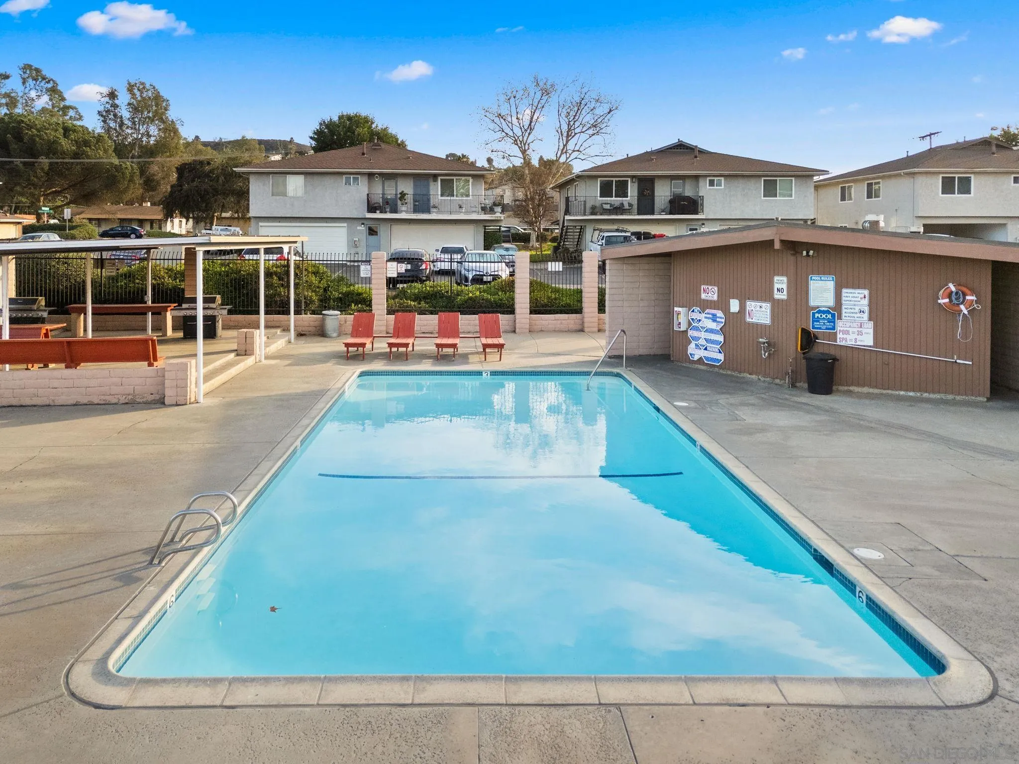 https://cdn.realtyfeed.com/cdn/127/260023300/73829f6597e69cea99ebf8de74d6529f.webp