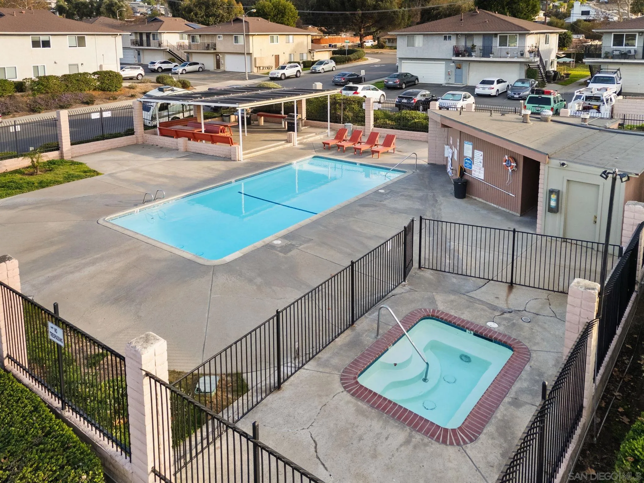 https://cdn.realtyfeed.com/cdn/127/260023300/935c2a6d56b9abe73535b554f6685e48.webp