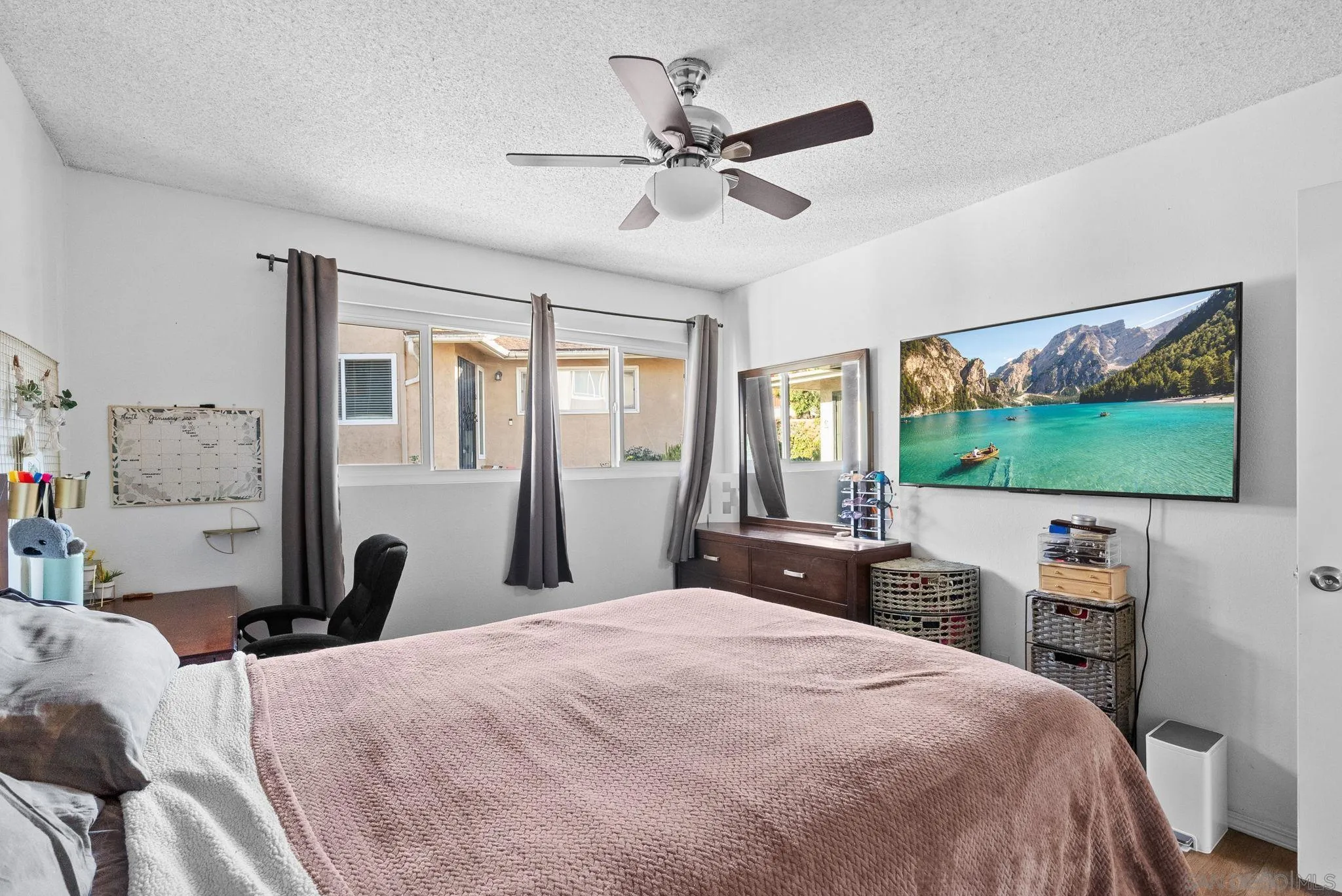 https://cdn.realtyfeed.com/cdn/127/260023300/fcd4f01f8b6d5da669fd7e89eed8d1f1.webp