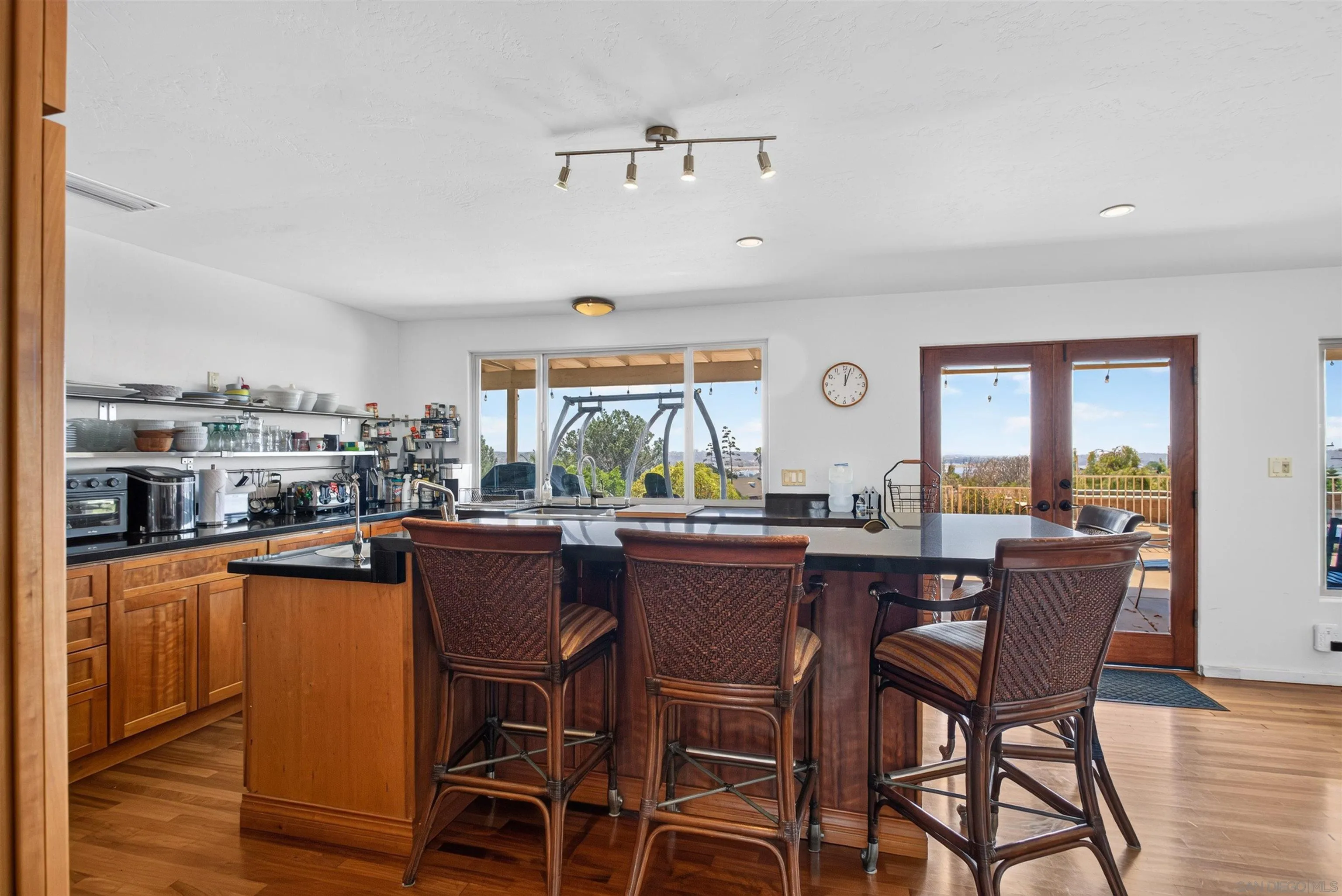 https://cdn.realtyfeed.com/cdn/127/260023301/7f20414b50193f7d3da0e8529c7cde9e.webp