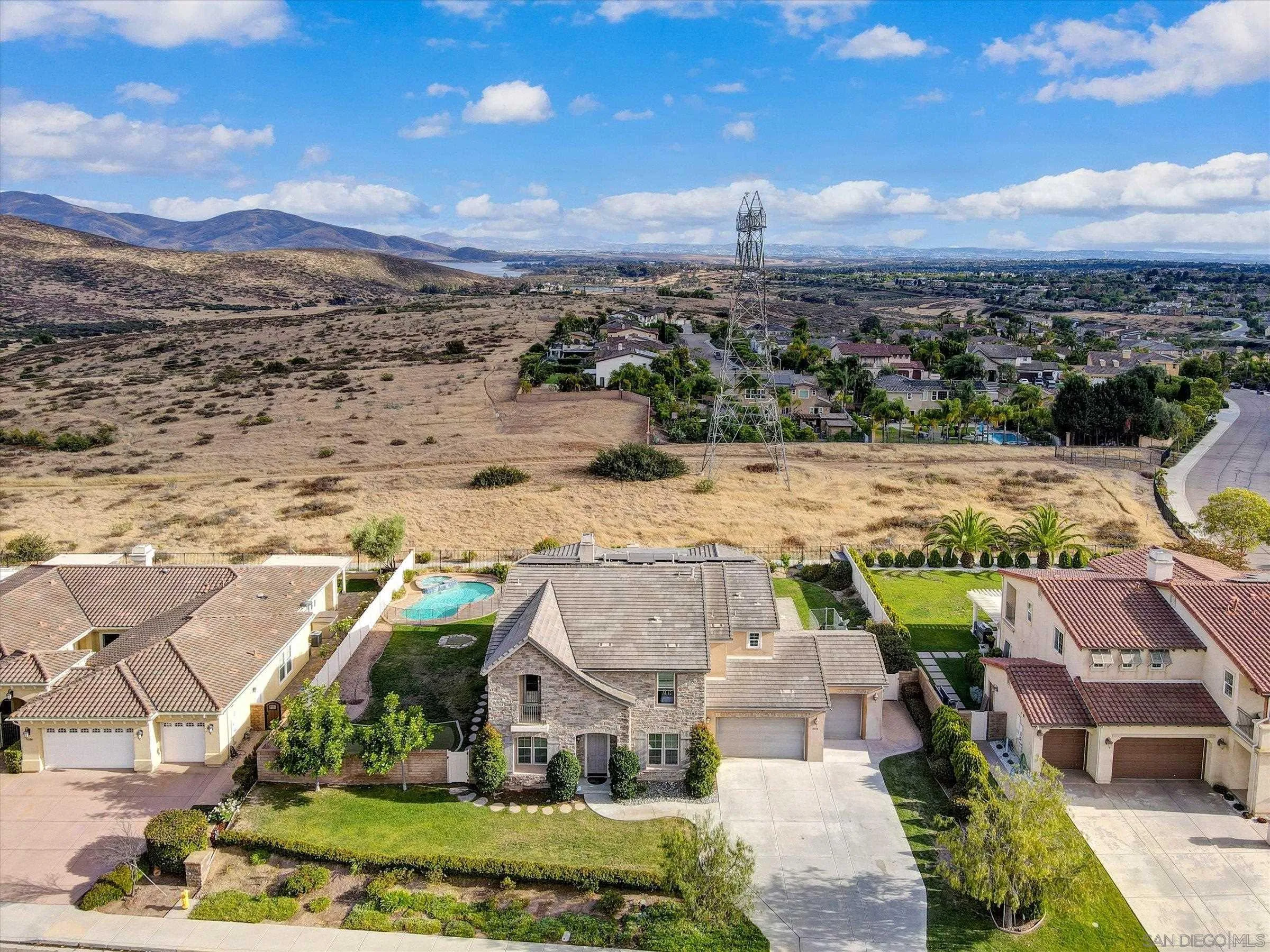 https://cdn.realtyfeed.com/cdn/127/260023303/5f2741043431ef12e354d4f1aeaa72ea.webp