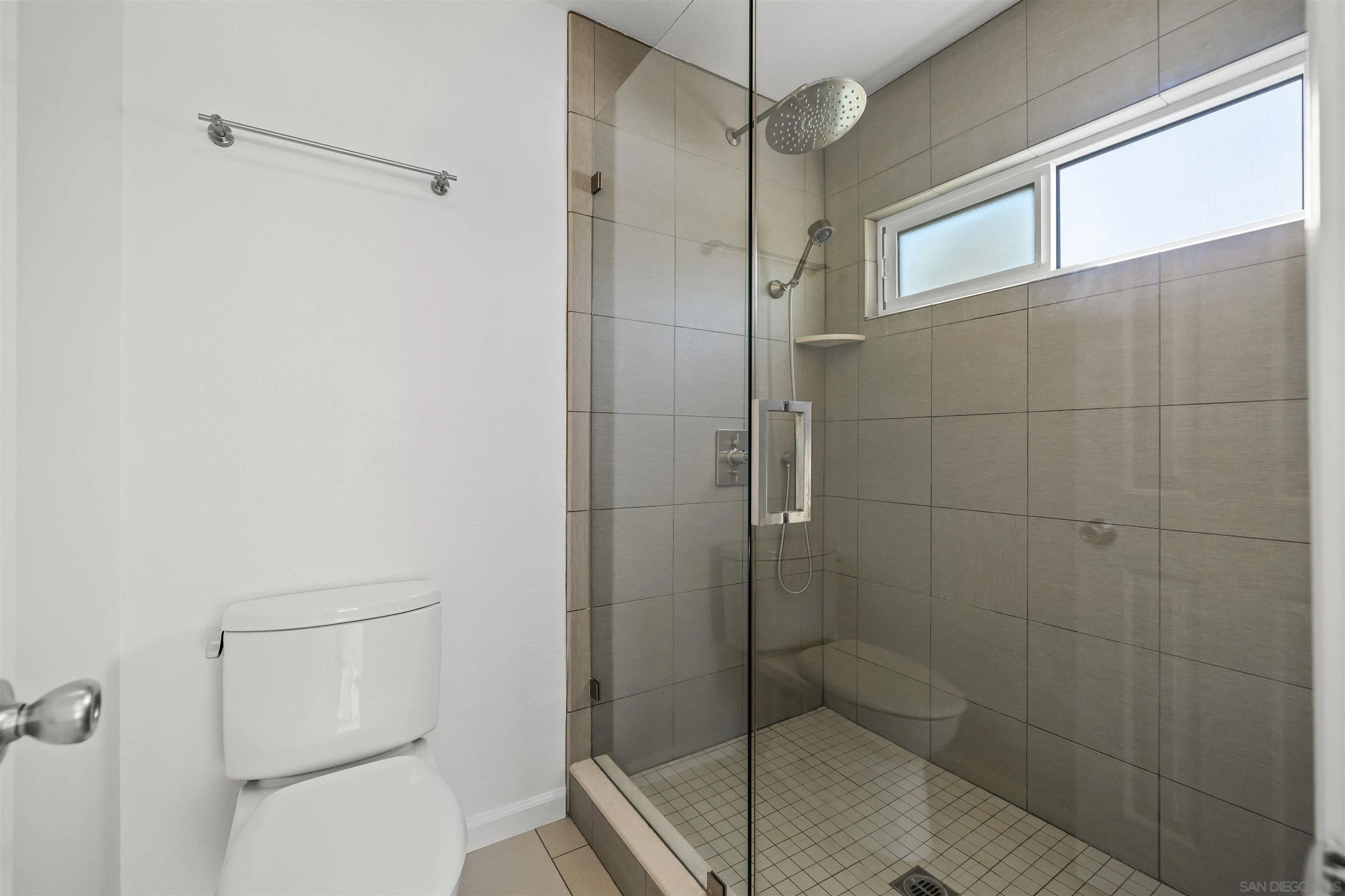 https://cdn.realtyfeed.com/cdn/127/260023304/1b3f0420f5c5b533a07f2412506eb28d.webp