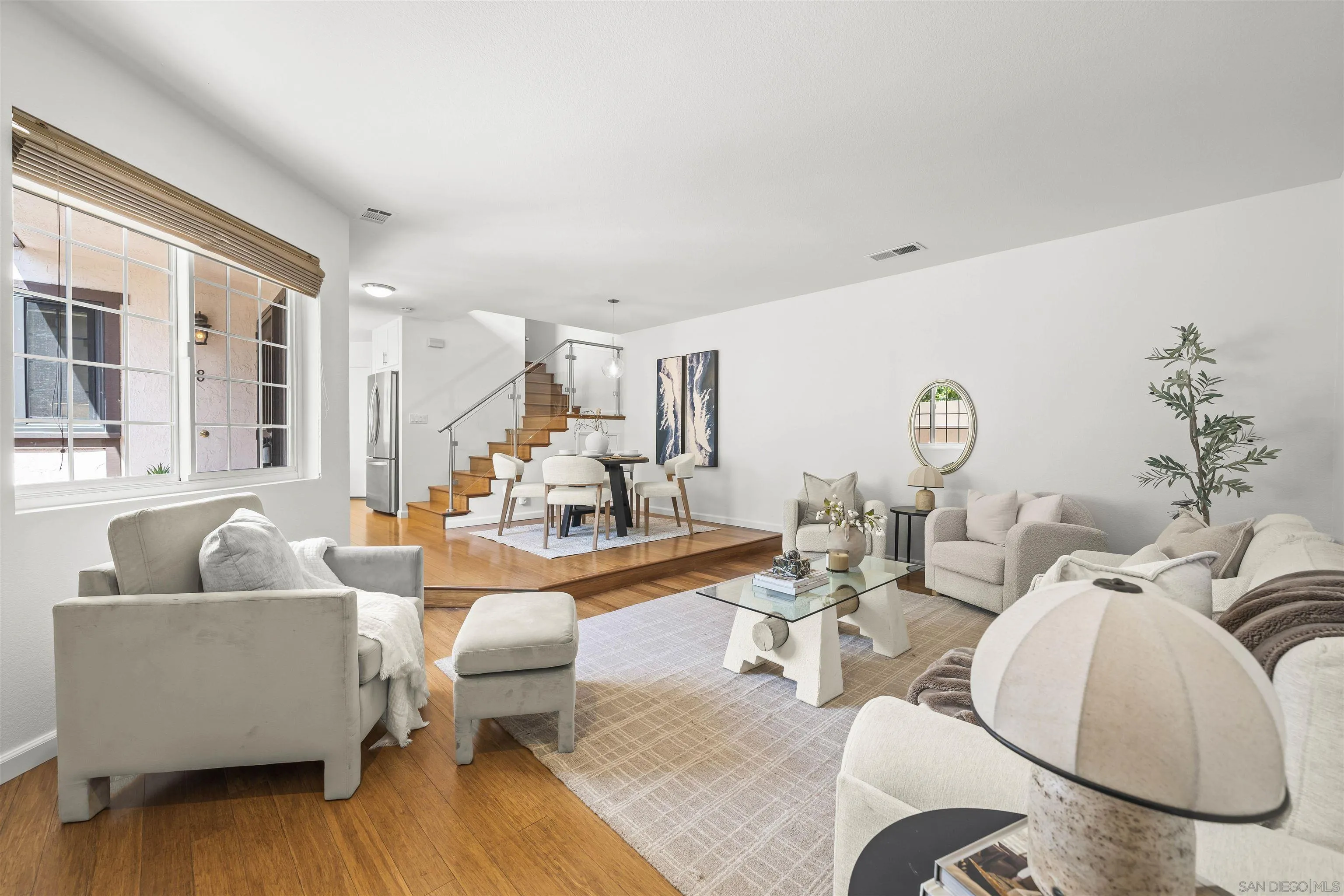 https://cdn.realtyfeed.com/cdn/127/260023304/7479b39546979b80ff64efdc8f0685e8.webp