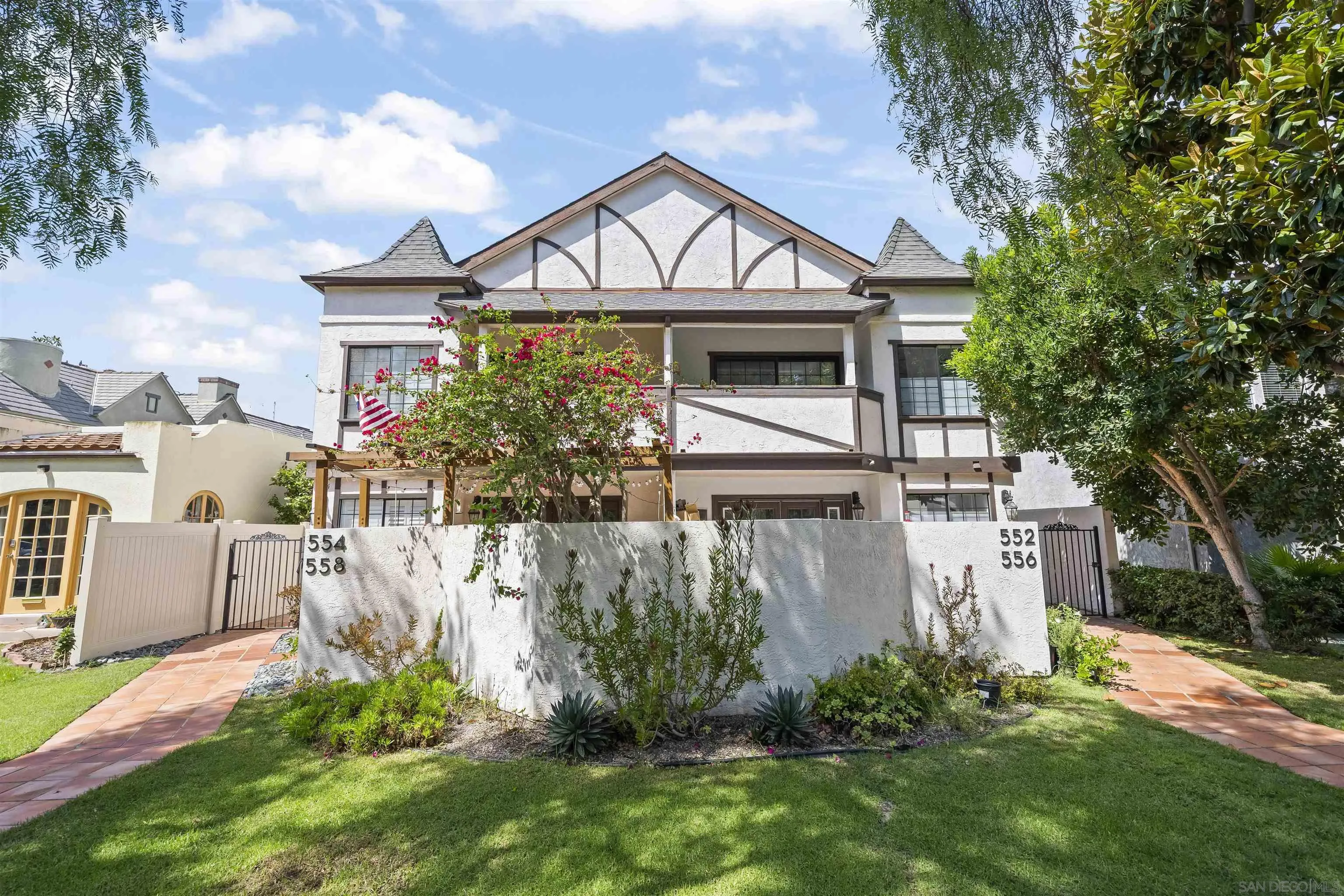 https://cdn.realtyfeed.com/cdn/127/260023304/74daf8cd105ad98ae34f46c6c6d276bd.webp