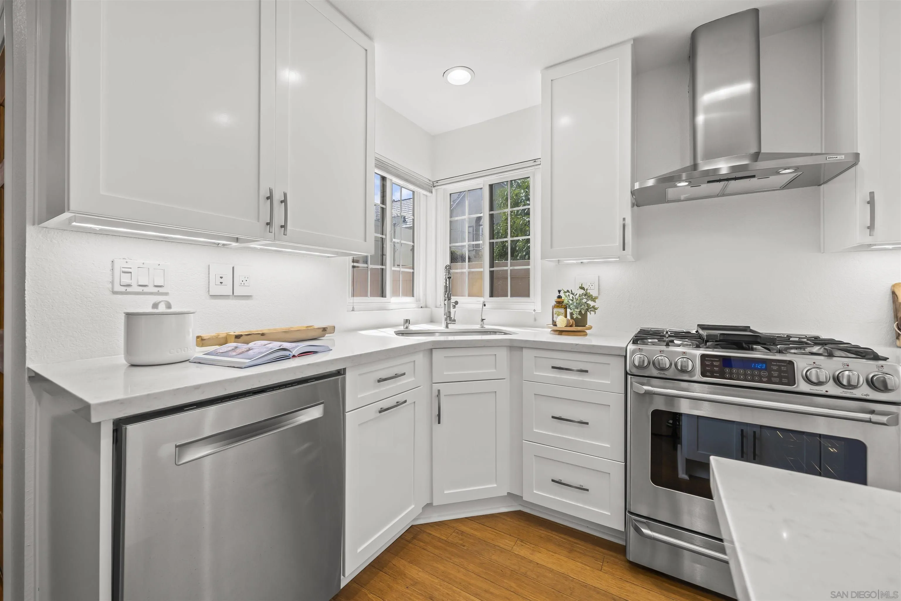 https://cdn.realtyfeed.com/cdn/127/260023304/a5ae85300e72aec80f647d1fb36cb8ad.webp