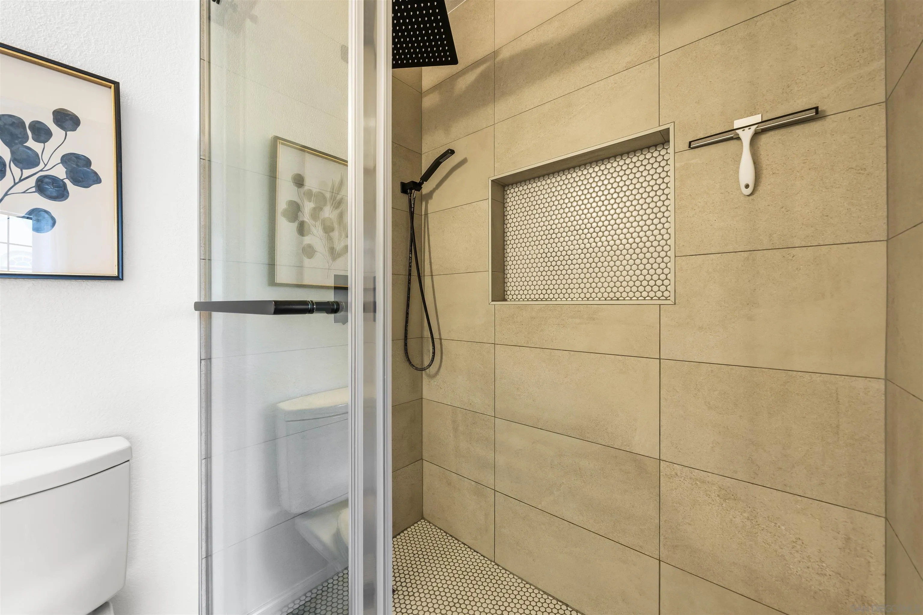 https://cdn.realtyfeed.com/cdn/127/260023304/be58e90c2f367d2fb208a1f57768355a.webp