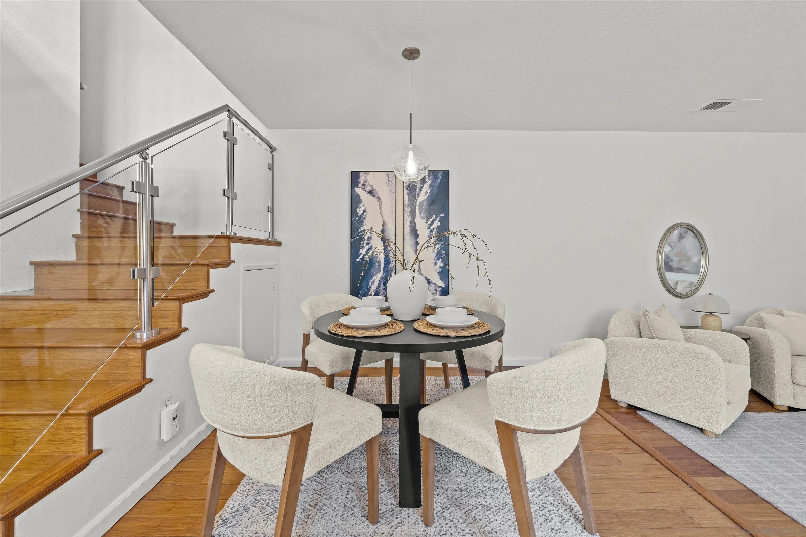 https://cdn.realtyfeed.com/cdn/127/260023304/ffe5fb027ed41e35fd6bd617ddfbce7e.webp