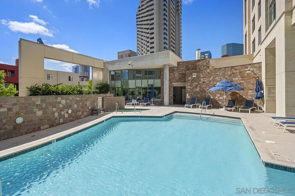 https://cdn.realtyfeed.com/cdn/127/260023322/924b9a560bfd1de8d1849ab0918fe19b.webp