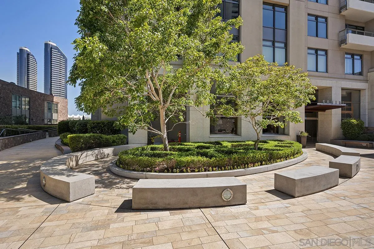https://cdn.realtyfeed.com/cdn/127/260023322/d33fd06977a810fe13e6722f67887eee.webp