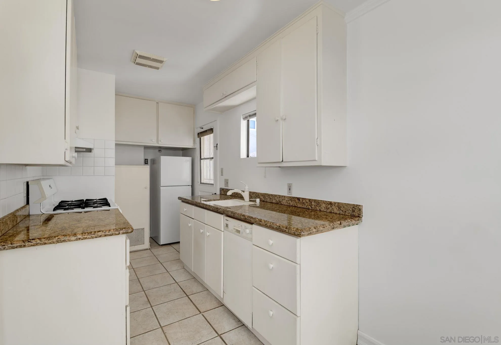 1344-48 La Palma, San Diego, CA 92109, photo 36