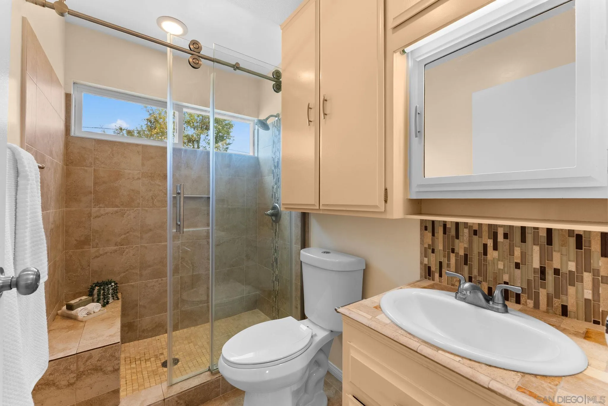 https://cdn.realtyfeed.com/cdn/127/260023326/5a1b473f4b248923d0df3c28ff88933c.webp